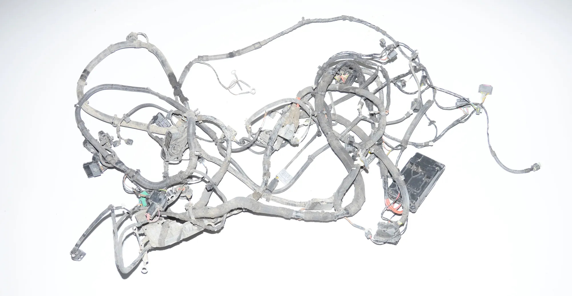 Engine Cable Harness – OEM 6825043 · BMW i3 (I01) Electric 2016