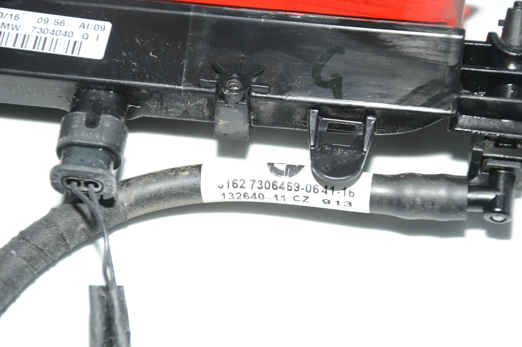 Rear Third Brake Stop Light – OEM 7304040 · BMW i3 (I01) Electric 2016 – 4