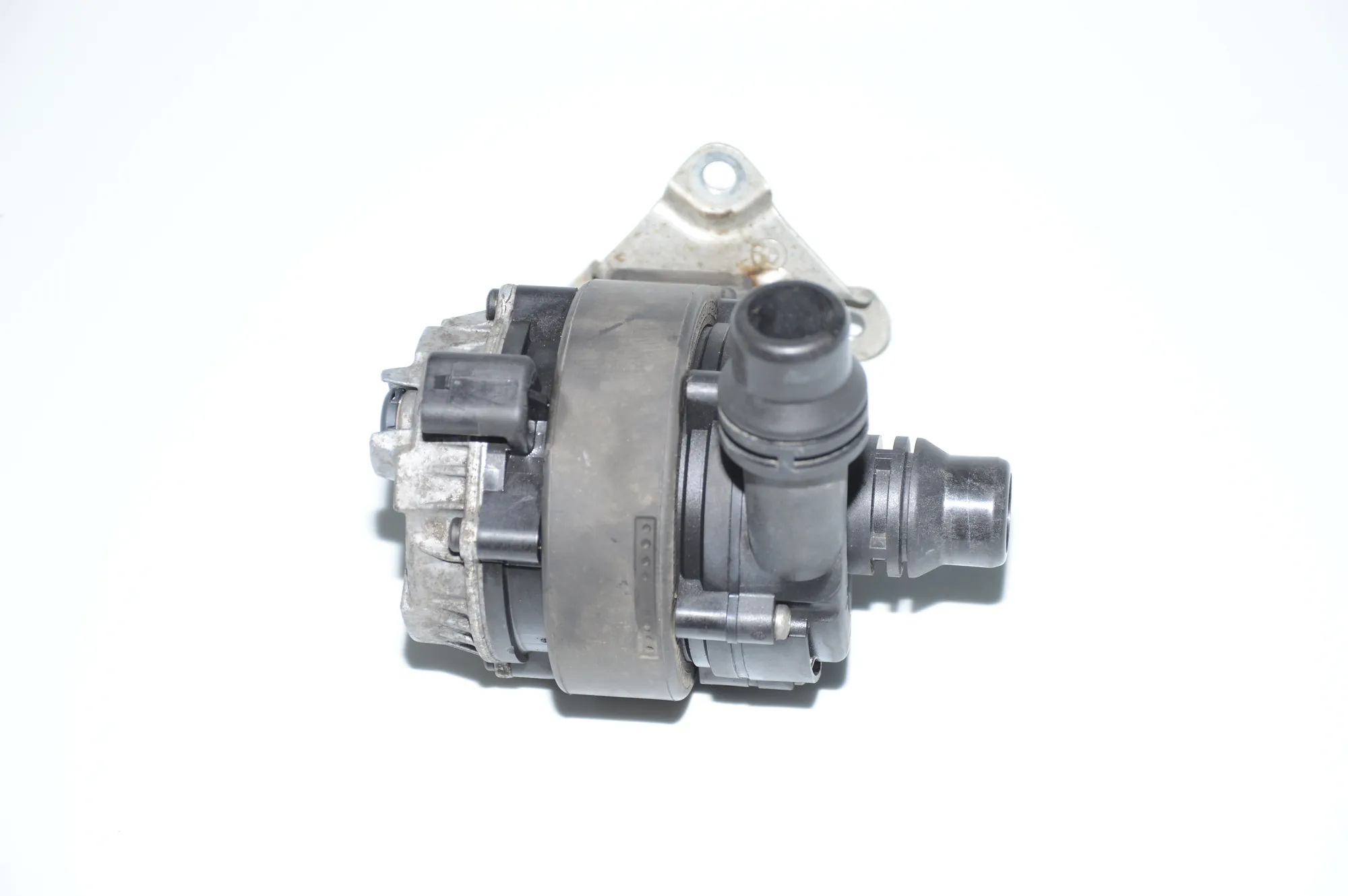 Auxiliary Water Pump – OEM 8600286 · BMW i3 (I01) Electric 2016