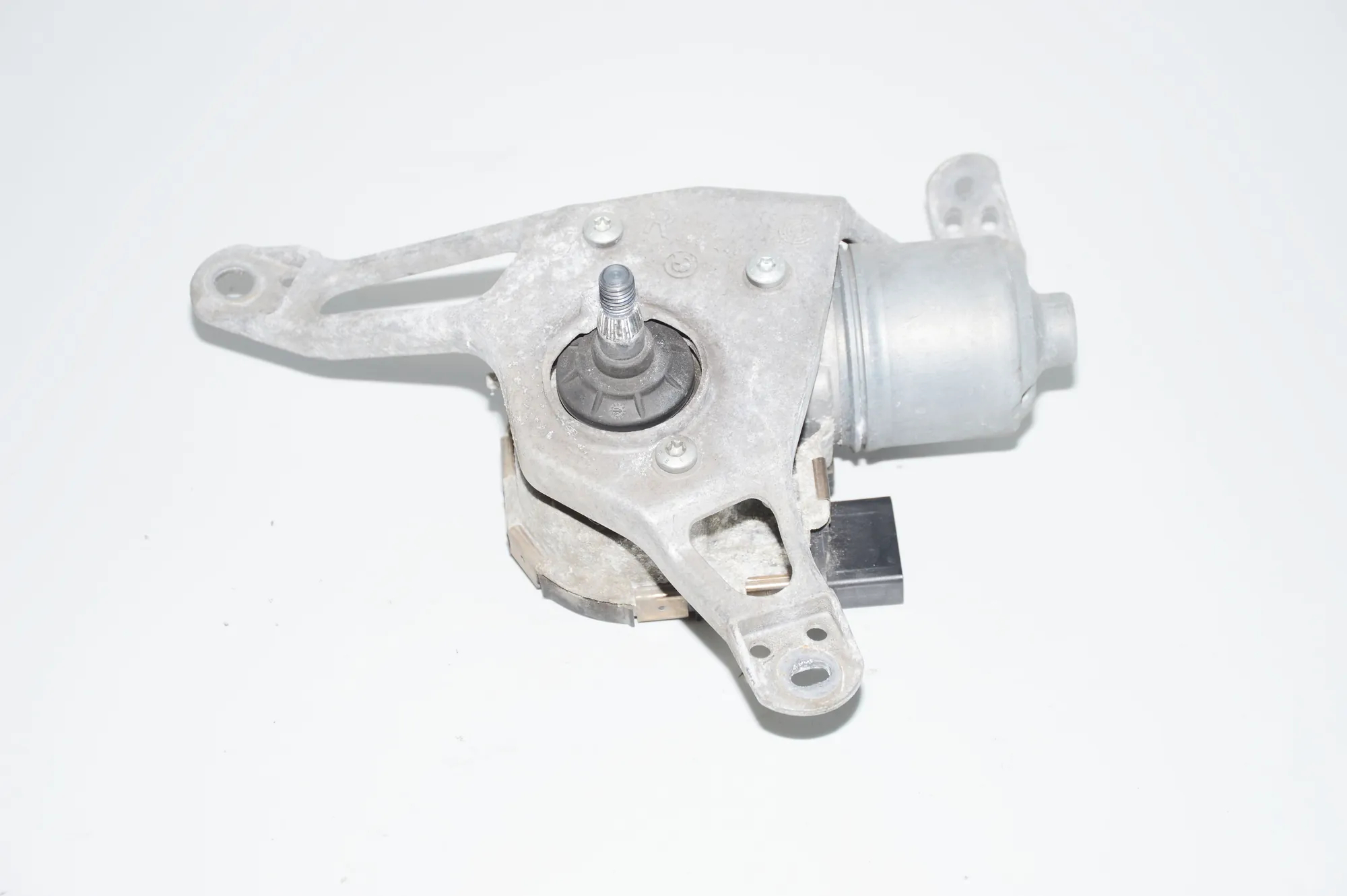 Front Windshield Wiper Mechanism – OEM 7359450 · BMW i3 (I01) Electric 2016