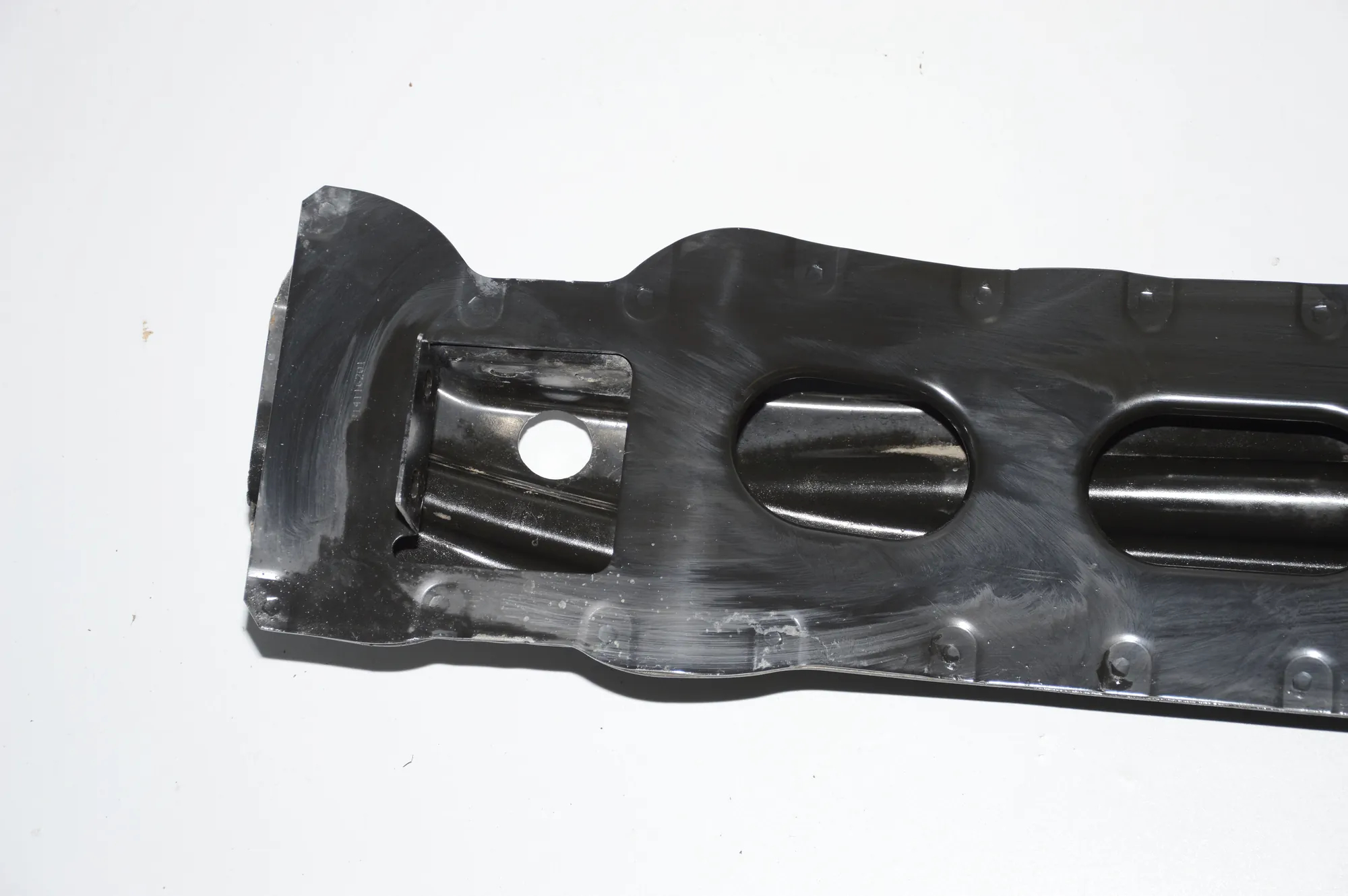 Rear Crash Reinforcement Bar – OEM 7296780 · BMW i3 (I01) Electric 2016 – 3