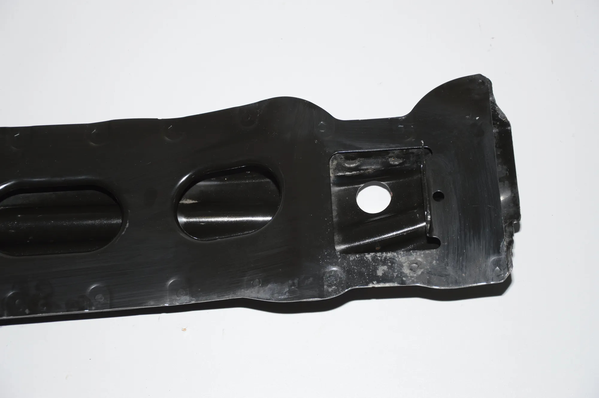 Rear Crash Reinforcement Bar – OEM 7296780 · BMW i3 (I01) Electric 2016 – 4