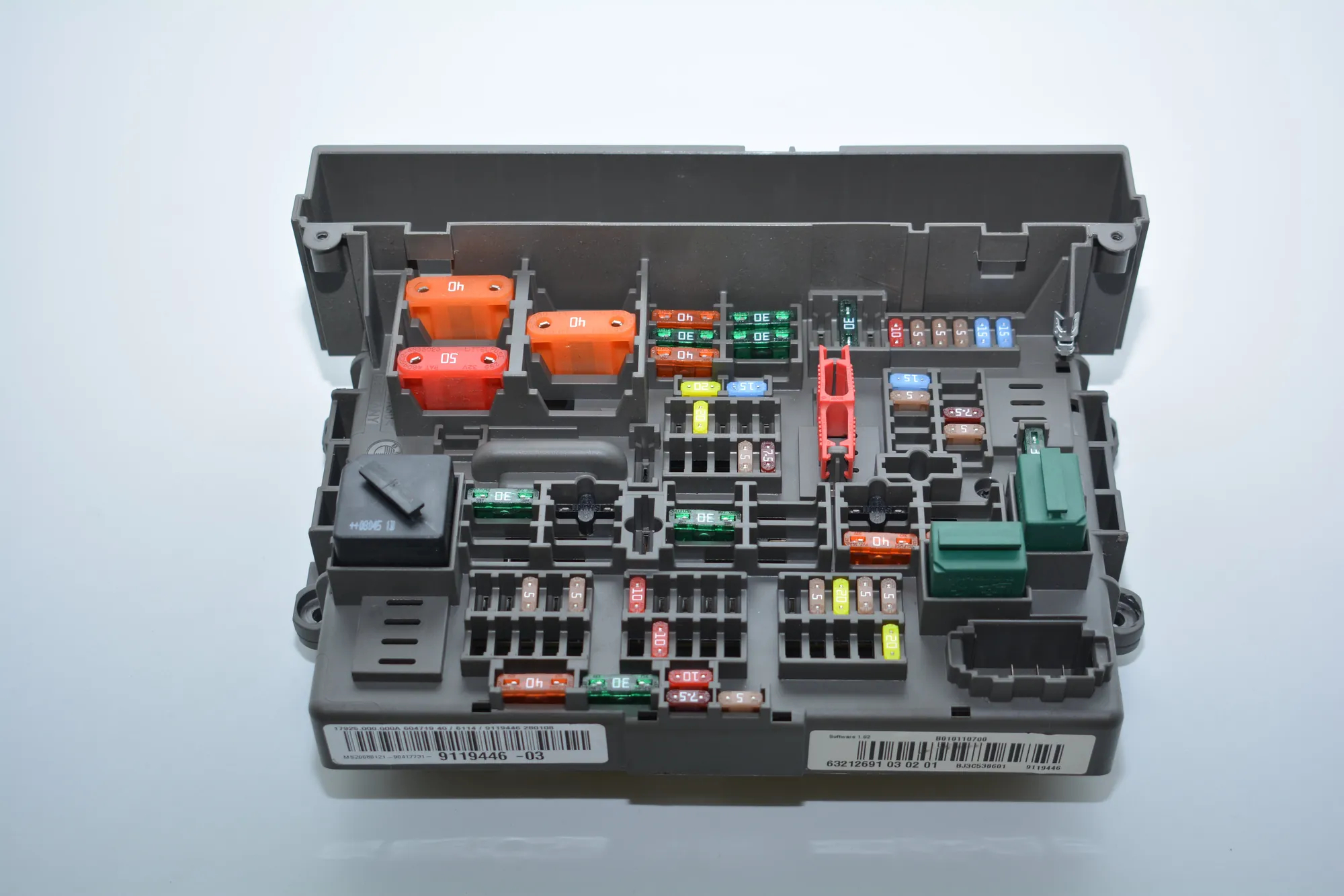 Fuse Box – OEM 9119446 · BMW 1 (E81) 118 d 2008 – 3