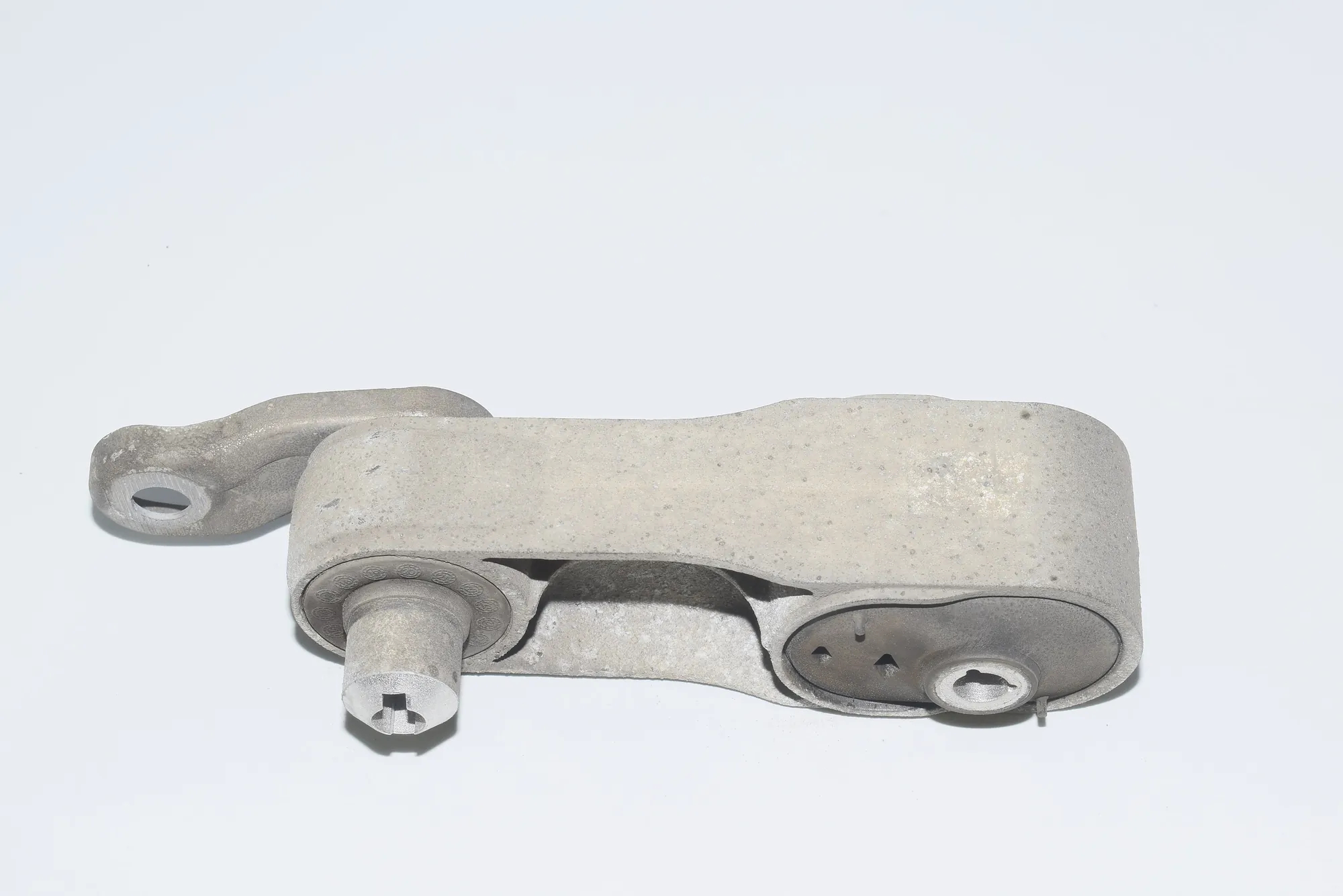 Gearbox Mount – OEM 6793362 · BMW i3 (I01) BMW i3 (I01) Hybrid 2014 – 4