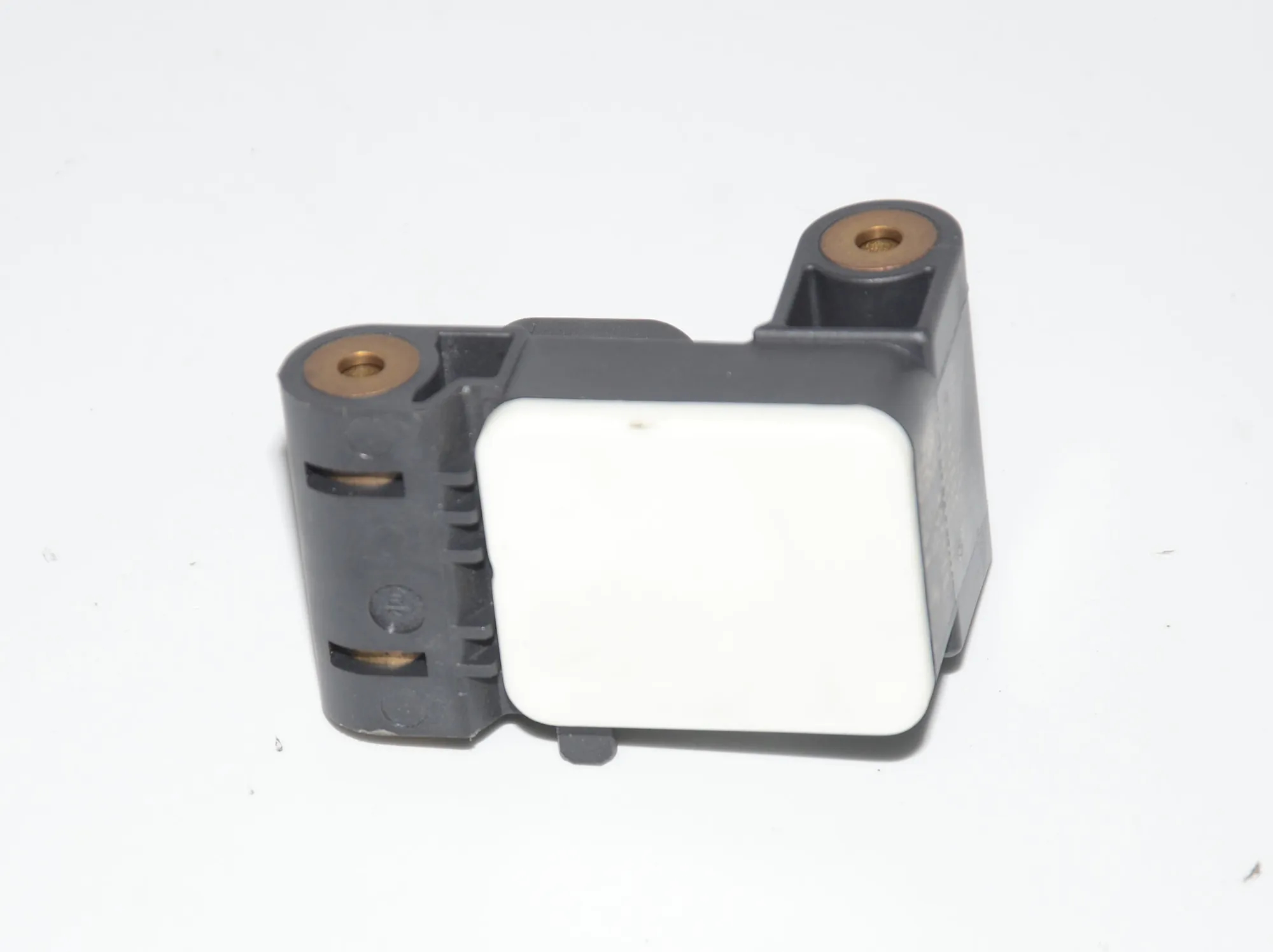 Front Right Impact Sensor – OEM 6911003 · BMW 3 (E90) 325 xi 2007