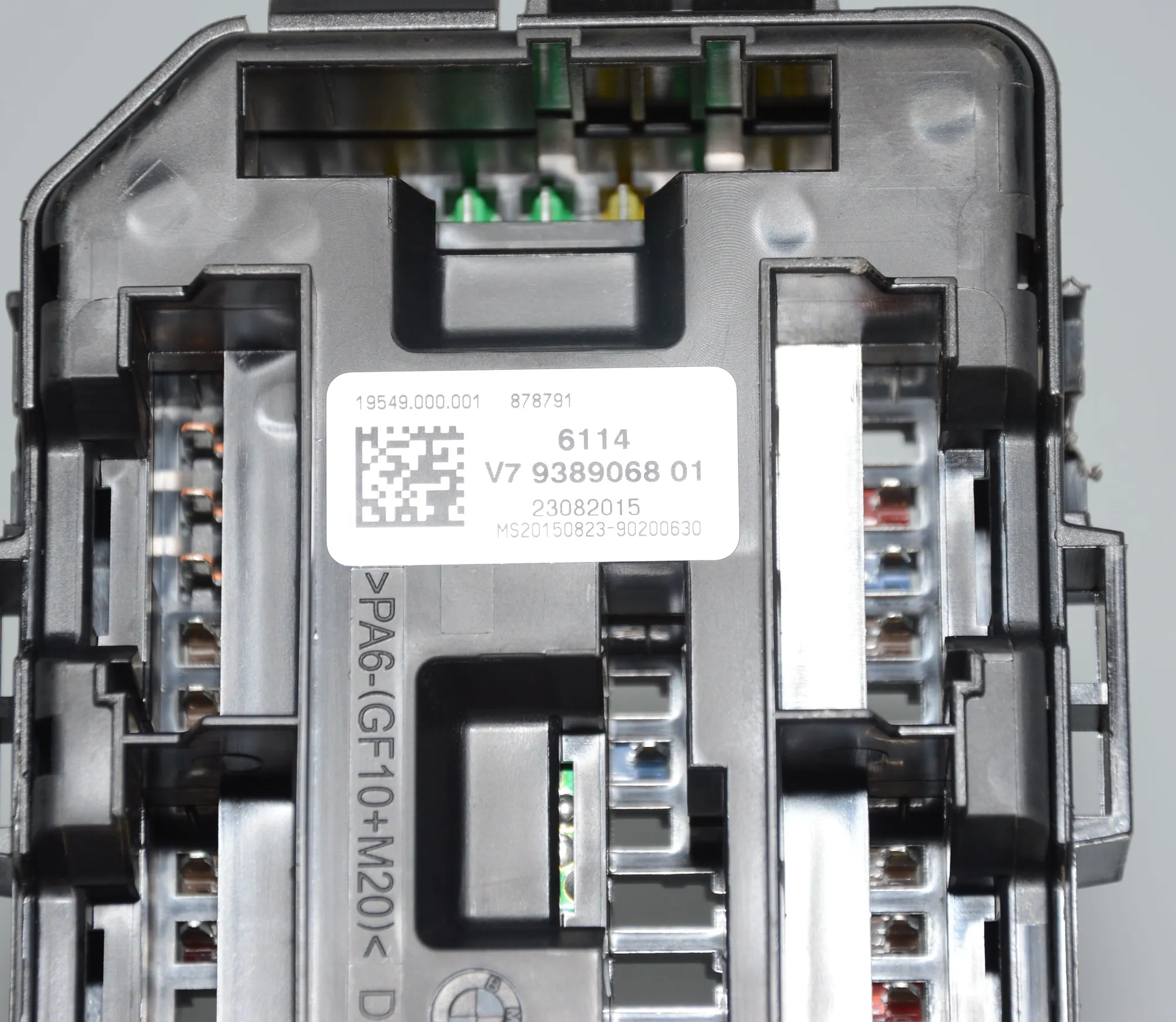 Fuse Box – OEM 9389068 · BMW 3 (F30, F80) BMW 3 (F30, F80) 320 d 2012 – 4