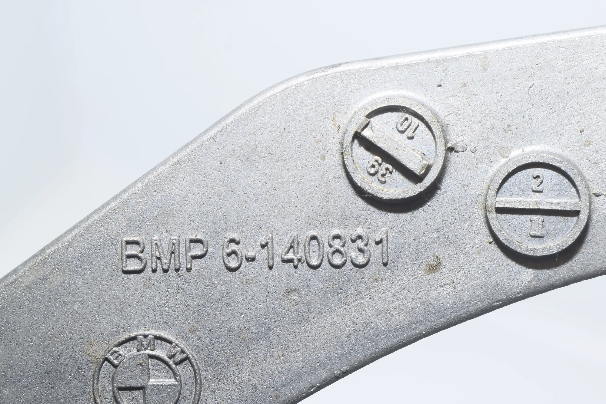 Other Interior Parts – OEM 6140831 · BMW 5 (F10) 520 d 2010 – 5