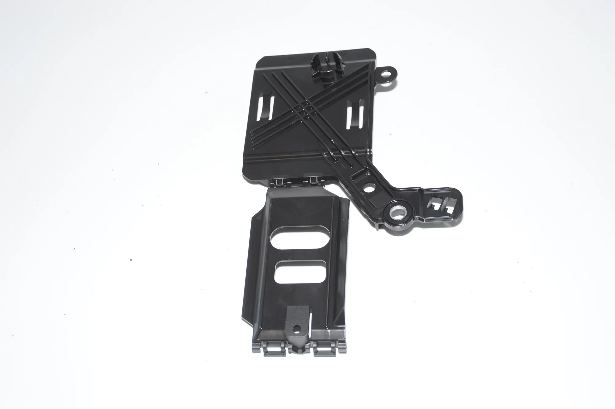 Other Engine Compartment Parts – OEM 7304577 · BMW 3 (F30, F80) BMW 3 (F30, F80) 320 d 2012 – 2