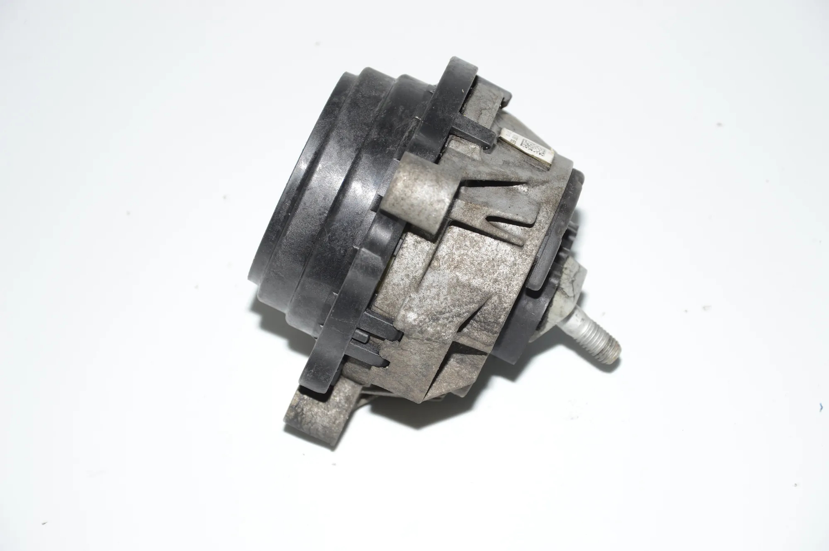 Left Side Engine Mount – OEM 6787657 · BMW 3 3 (F30, F80) (2011 - 2019) 320 d (2011 - 2016, 2.0 L, 135 kW) 2012 – 3