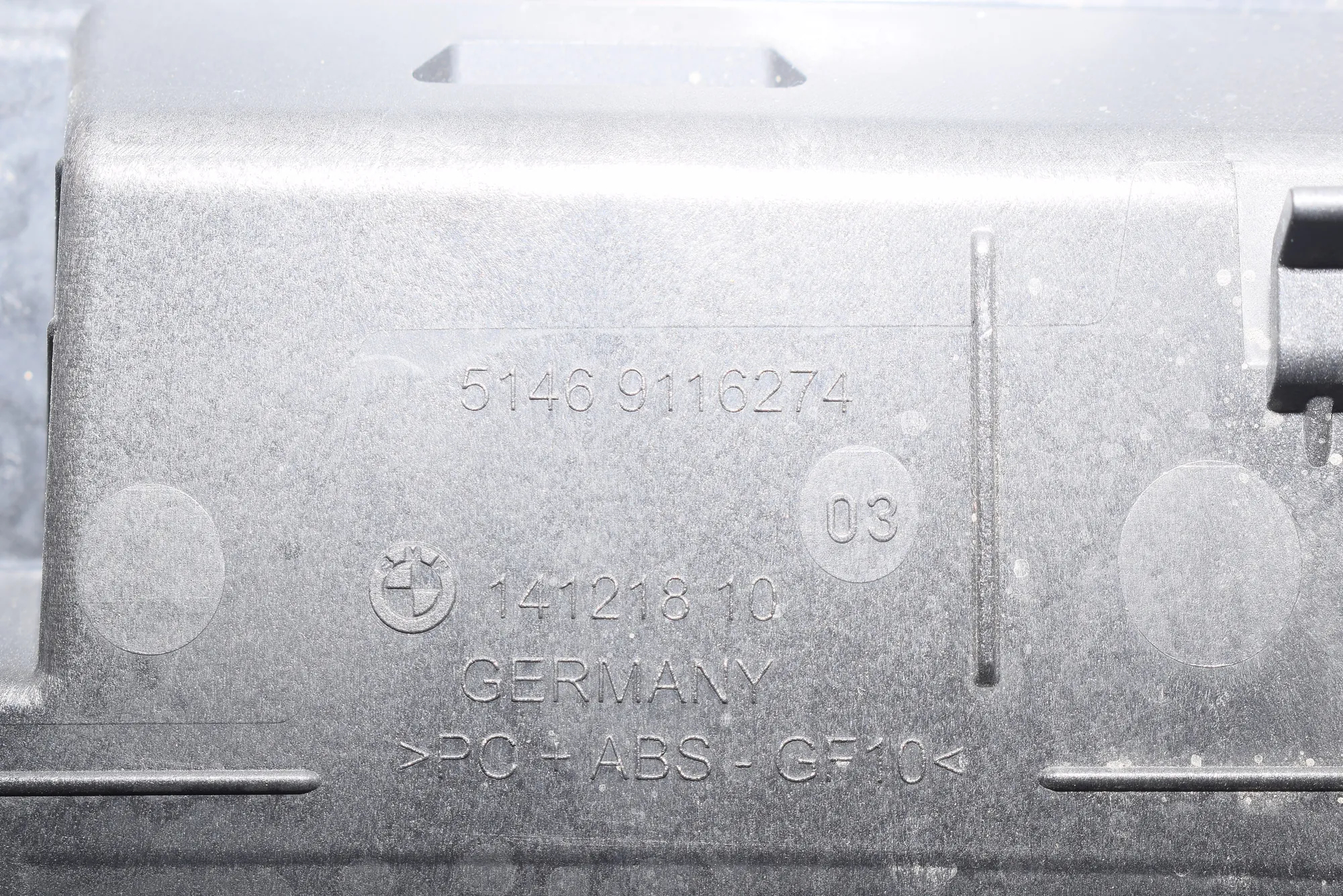 Other Trim Parts – OEM 9116274 · BMW 5 (F10) 520 d 2010 – 6