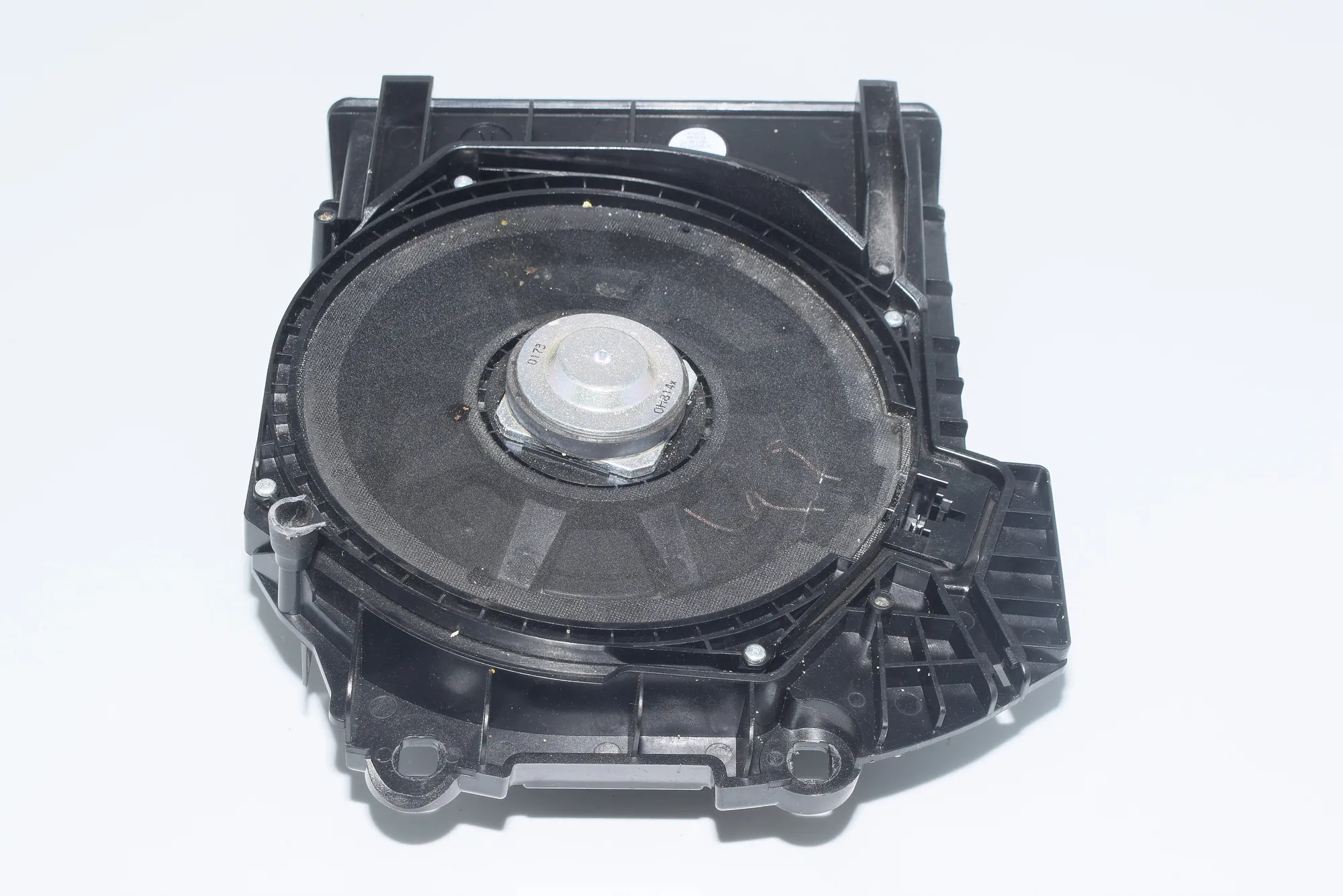 Subwoofer – OEM 9195200 · BMW 5 (F10) 520 d 2010 – 4