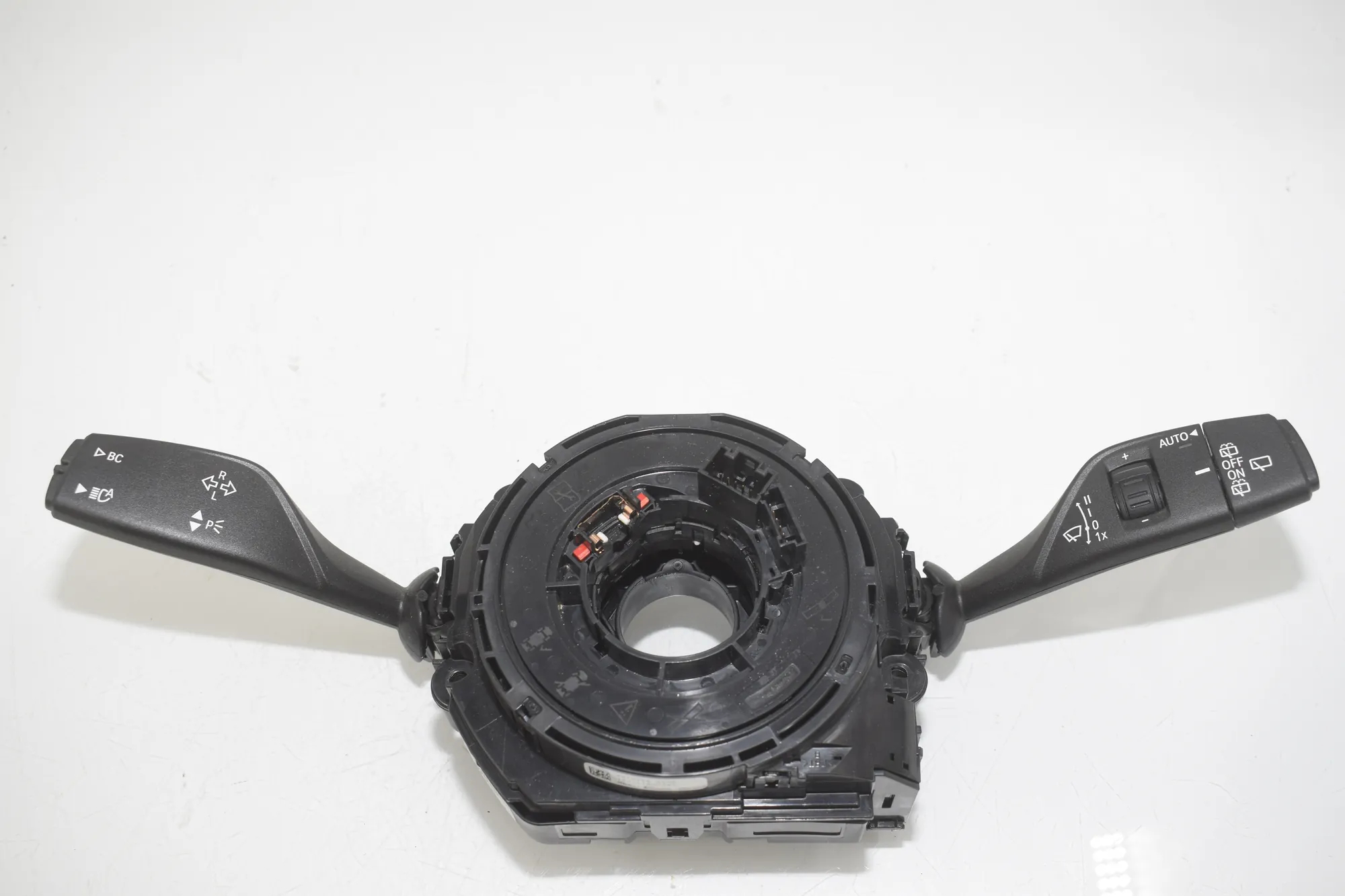 Indicator Wiper Stalk Switch – OEM 6827371 · BMW X1 (F48) sDrive 18 d 2019