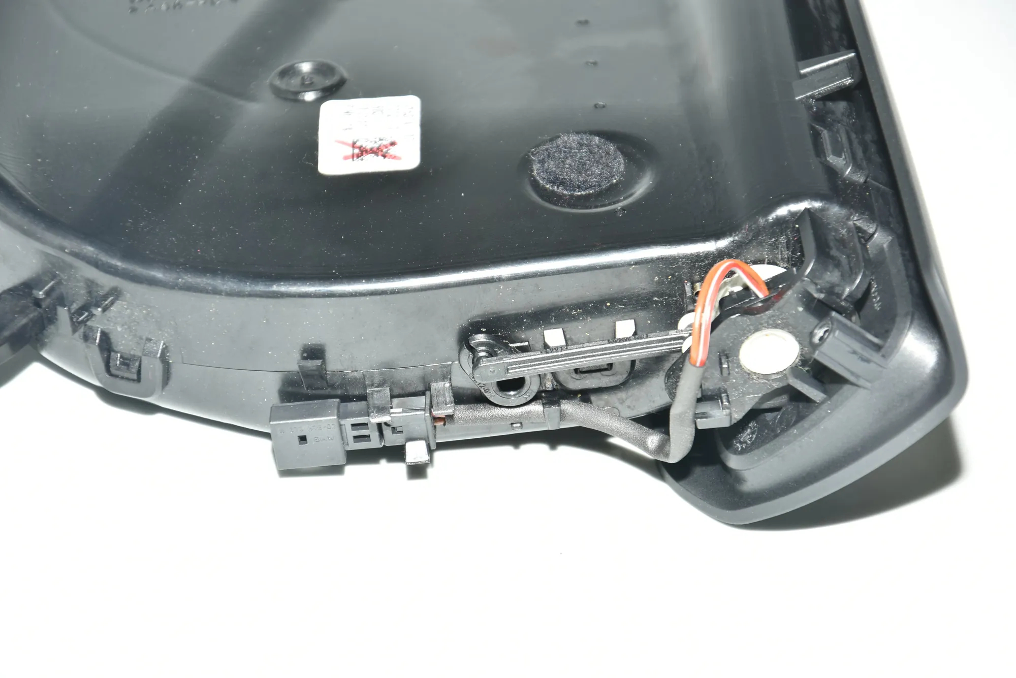 Other Interior Parts – OEM 9153742 · BMW 7 (F01, F02) 730 d 2011 – 3