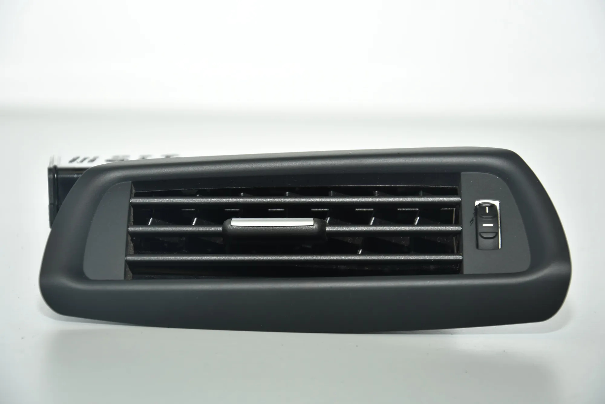 Other Interior Parts – OEM 9153742 · BMW 7 (F01, F02) 730 d 2011 – 5