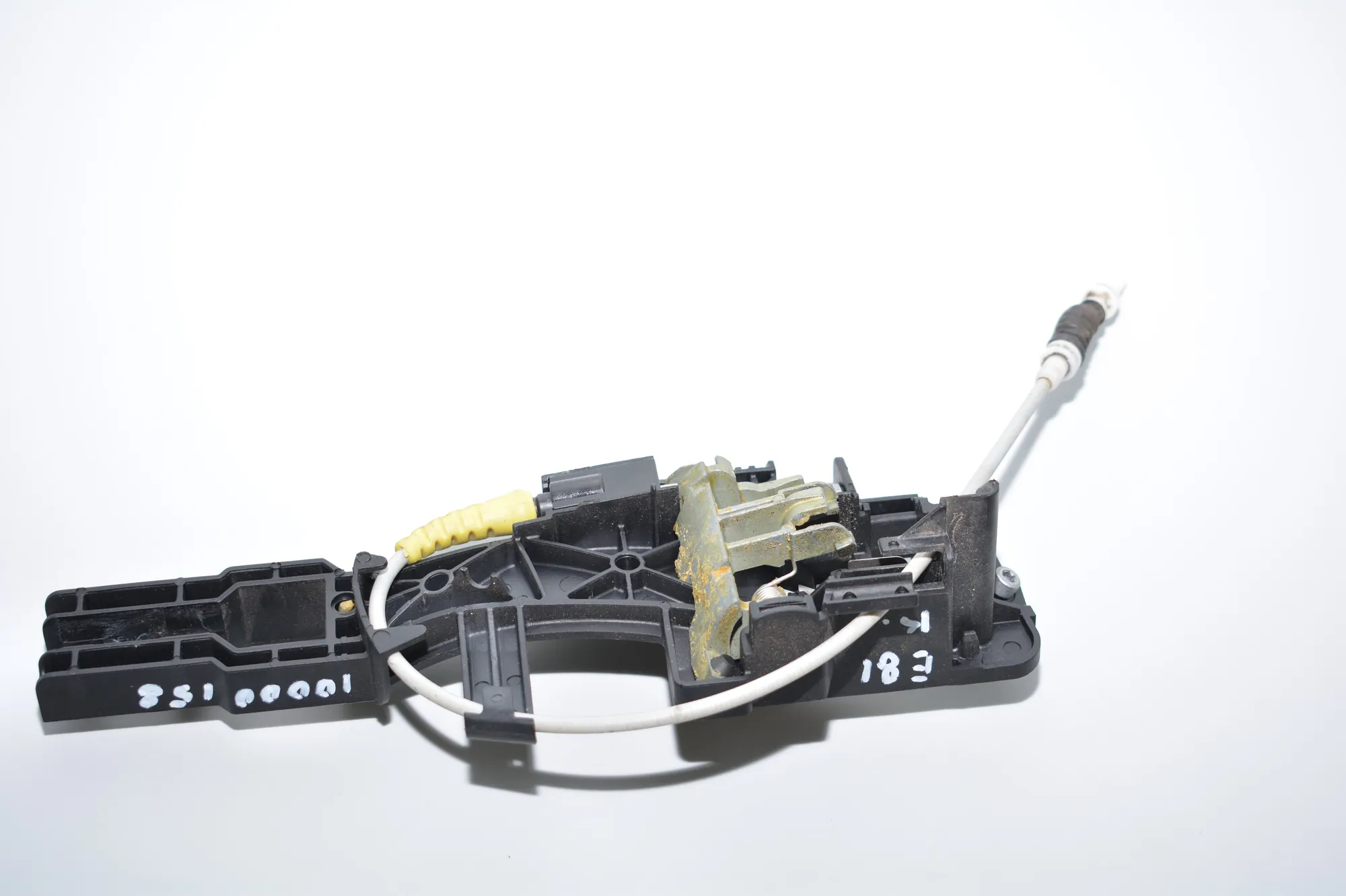 Front Left Door Interior Handle Frame – OEM 7059677 · BMW 1 (E81) 118 d 2008 – 4