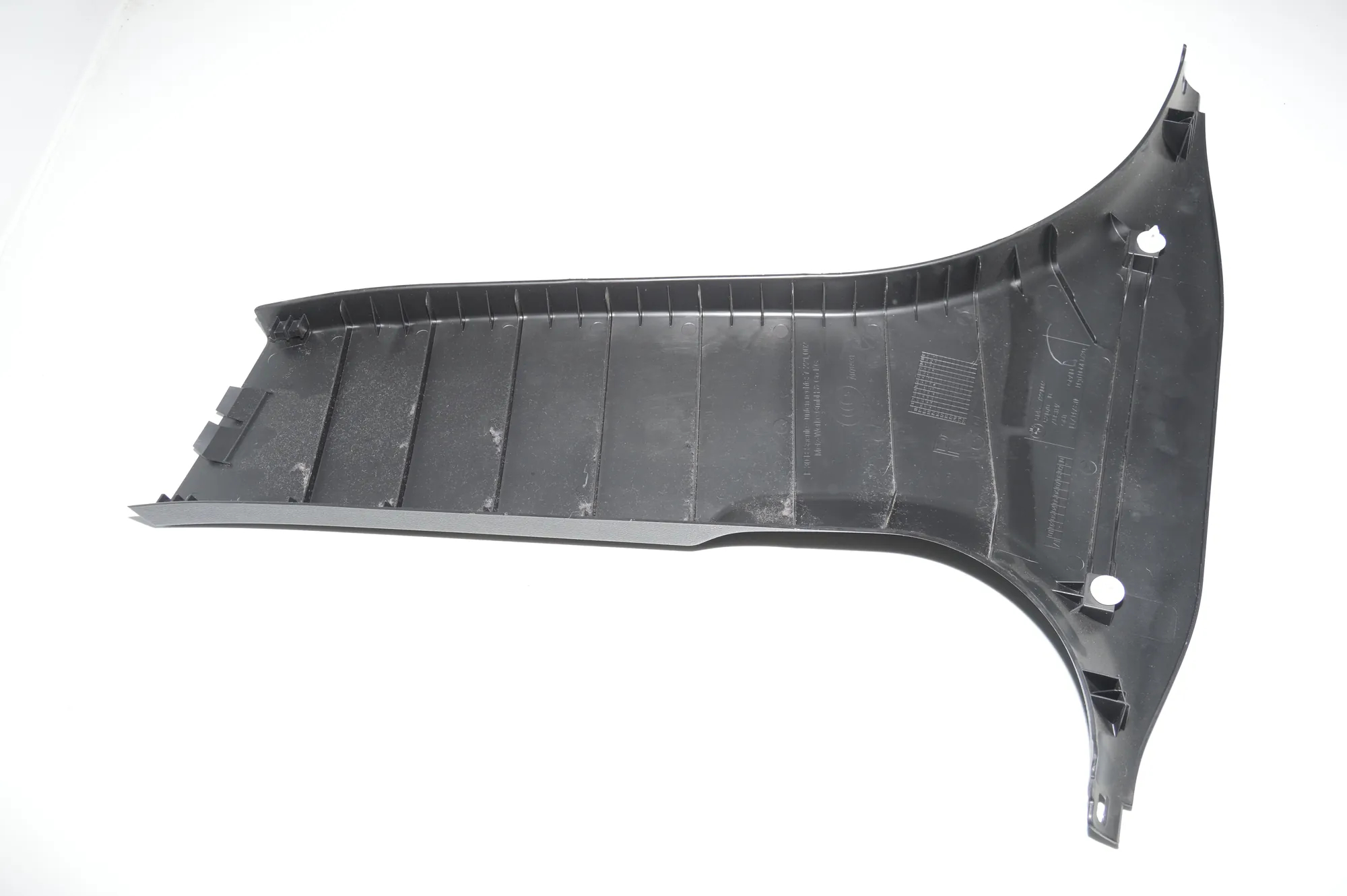 Right Side B Pillar Trim – OEM 7221002 · BMW 3 (F30, F80) 320 d Efficient Dynamics 2014 – 2