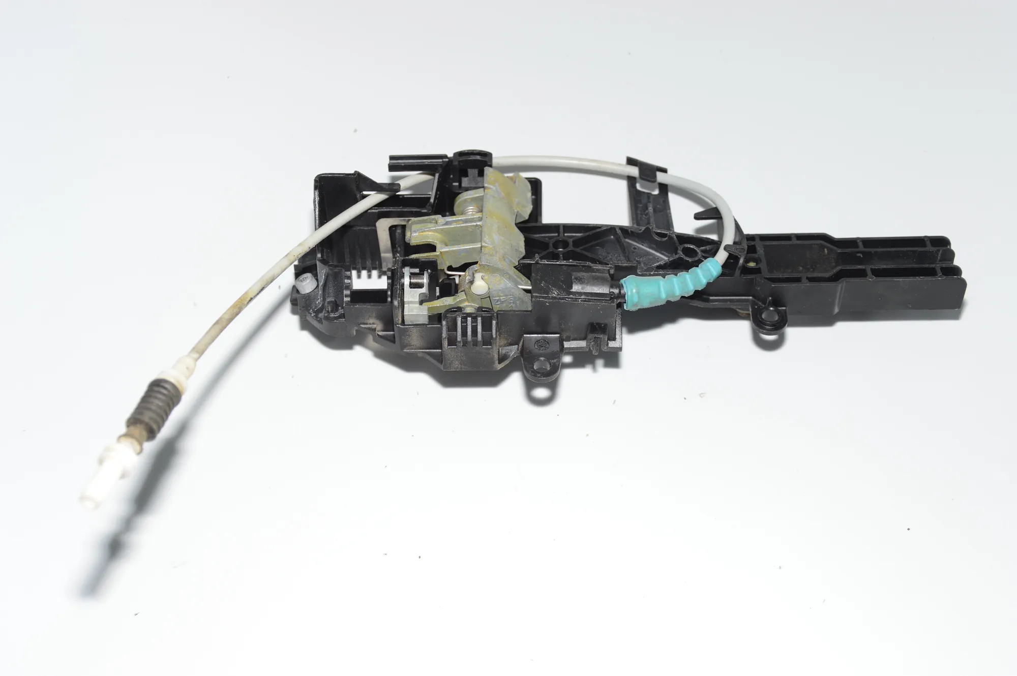 Rear Left Door Interior Handle Frame – OEM 7069759 · BMW 1 (E87) 118 d 2007 – 2