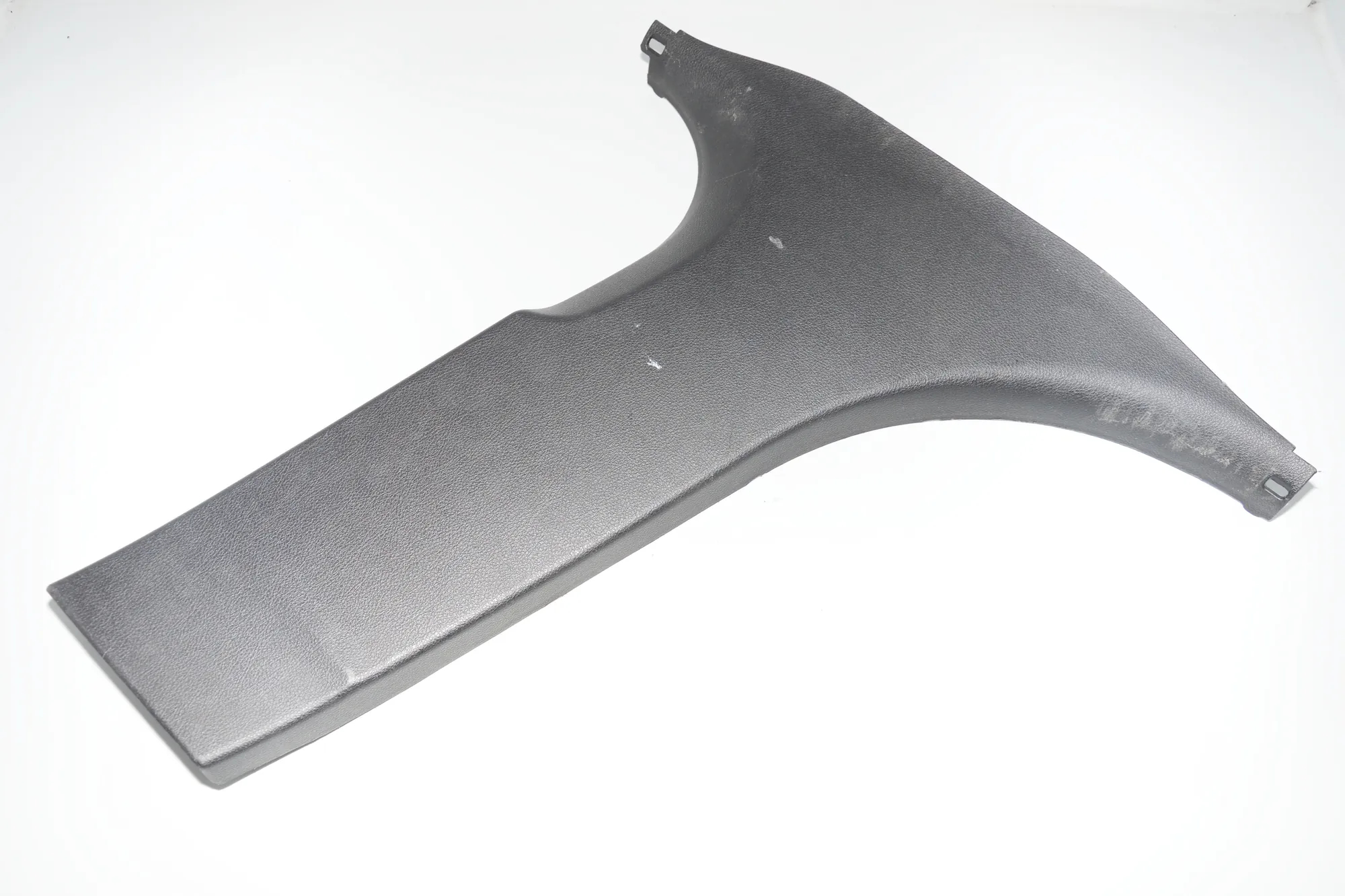 Right Side B Pillar Trim – OEM 7221002 · BMW 3 Touring (F31) 320 d 2013