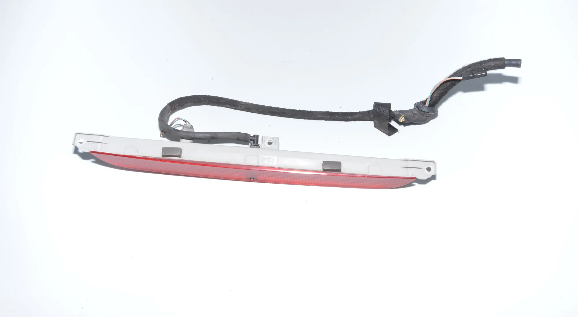Rear Third Brake Stop Light – OEM 164793 · BMW X5 (E70) xDrive 30 d 2012 – 3