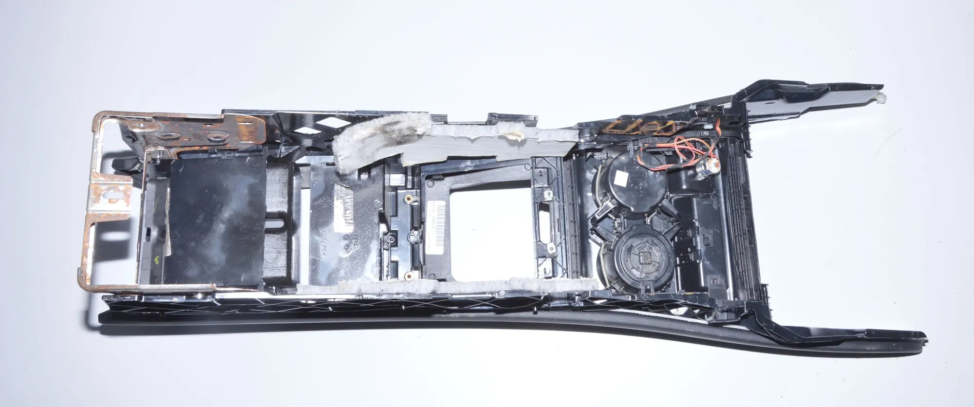 Center Console – OEM 0117821 · BMW X5 (E70) xDrive 30 d 2012 – 2