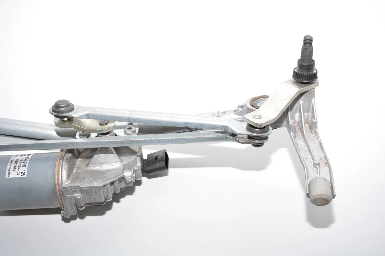 Front Windshield Wiper Mechanism – OEM 7161710 · BMW 3 Cabrio (E93) 330 d 2011 – 3