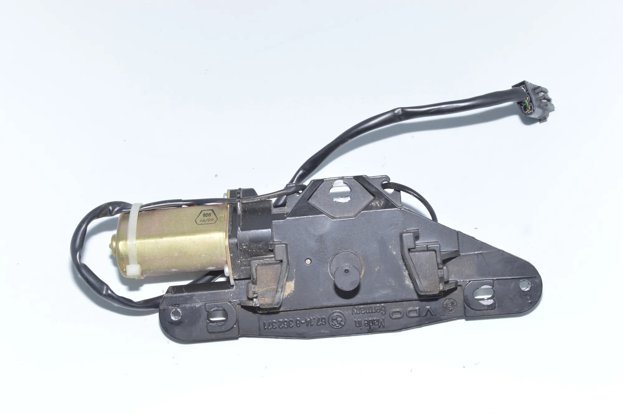 Tailgate Boot Lock – OEM 8362371 · BMW 5 Touring (E39) 530 d 1999 – 4