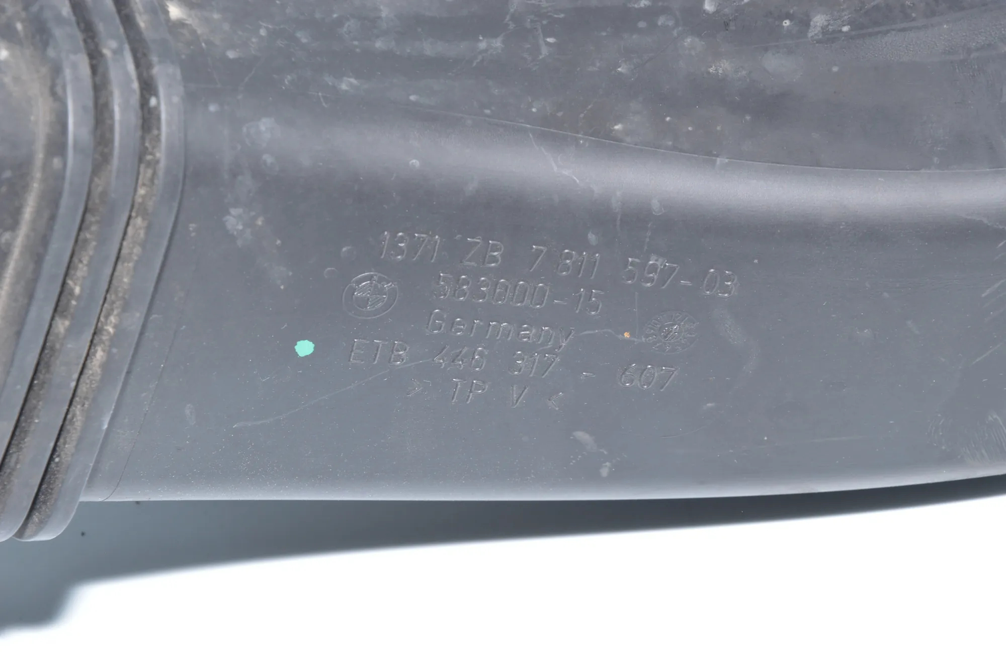 Other Engine Compartment Parts – OEM 7811597 · BMW 7 (F01, F02) 730 d 2011 – 2