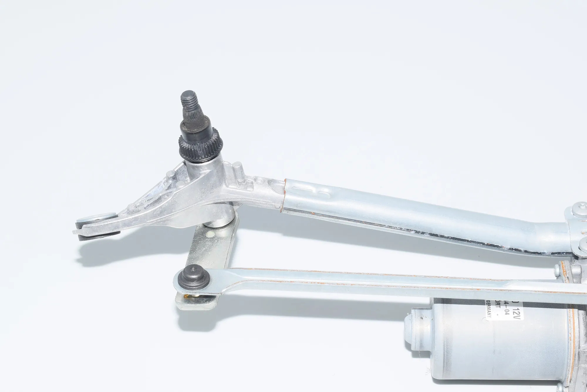 Front Windshield Wiper Mechanism – OEM 6978264 · BMW 3 Coupe (E92) 320 d 2011 – 5