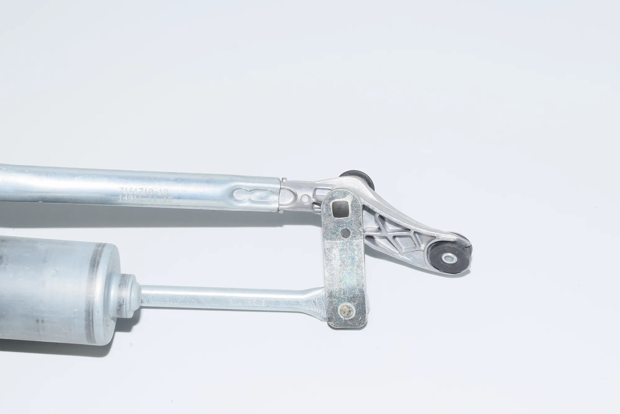Front Windshield Wiper Mechanism – OEM 6978264 · BMW 3 Coupe (E92) 320 d 2011 – 2