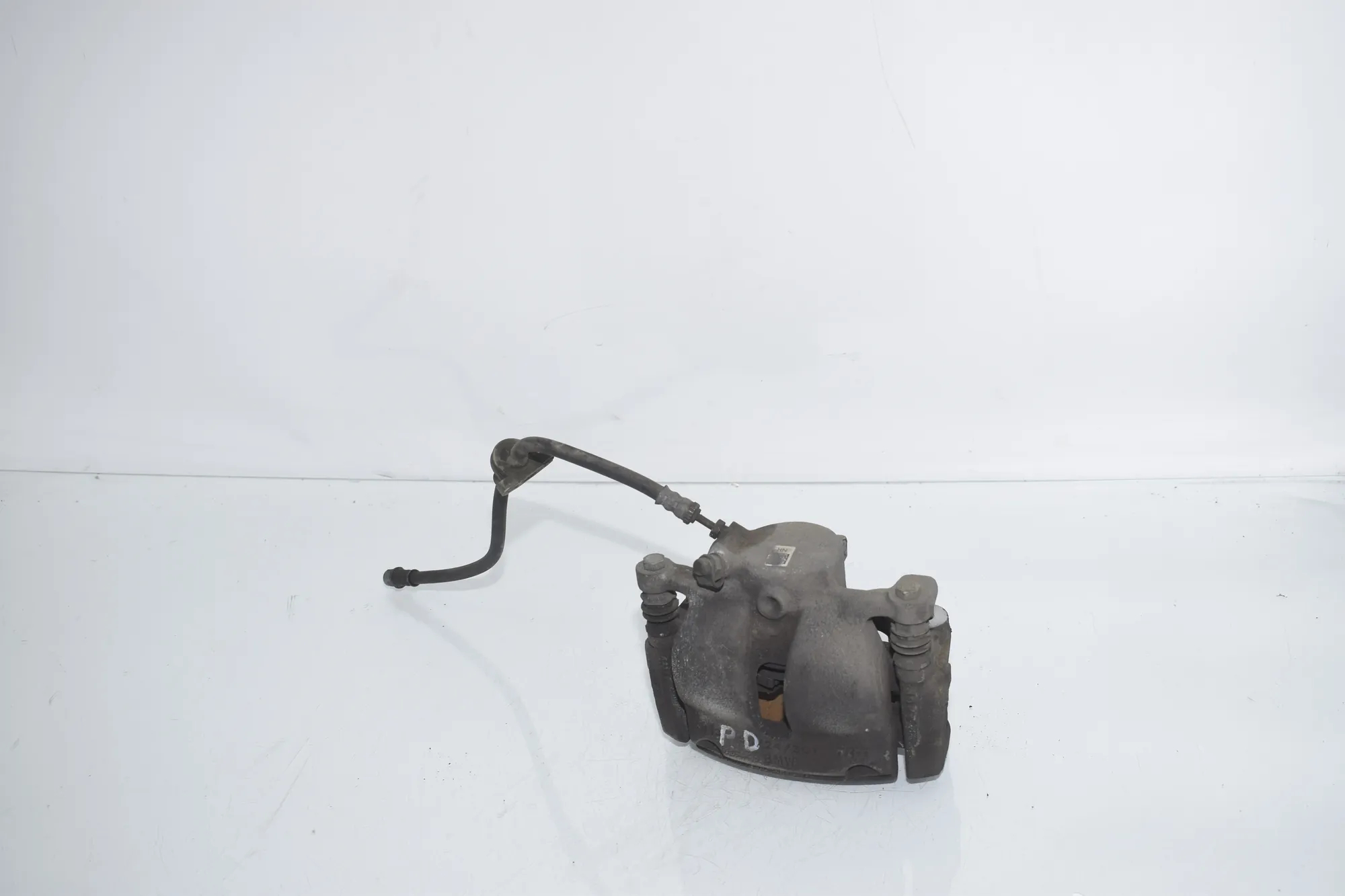 Front Right Brake Caliper – OEM 6860266 · BMW X1 (F48) sDrive 18 d 2019 – 3
