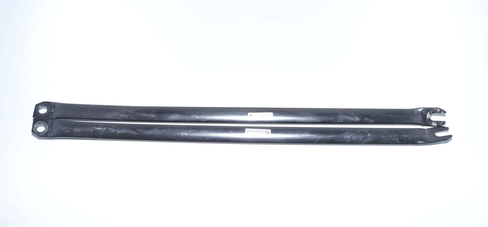 Other Engine Compartment Parts – OEM 6764303 · BMW 1 Coupe (E82) 123 d 2011 – 2