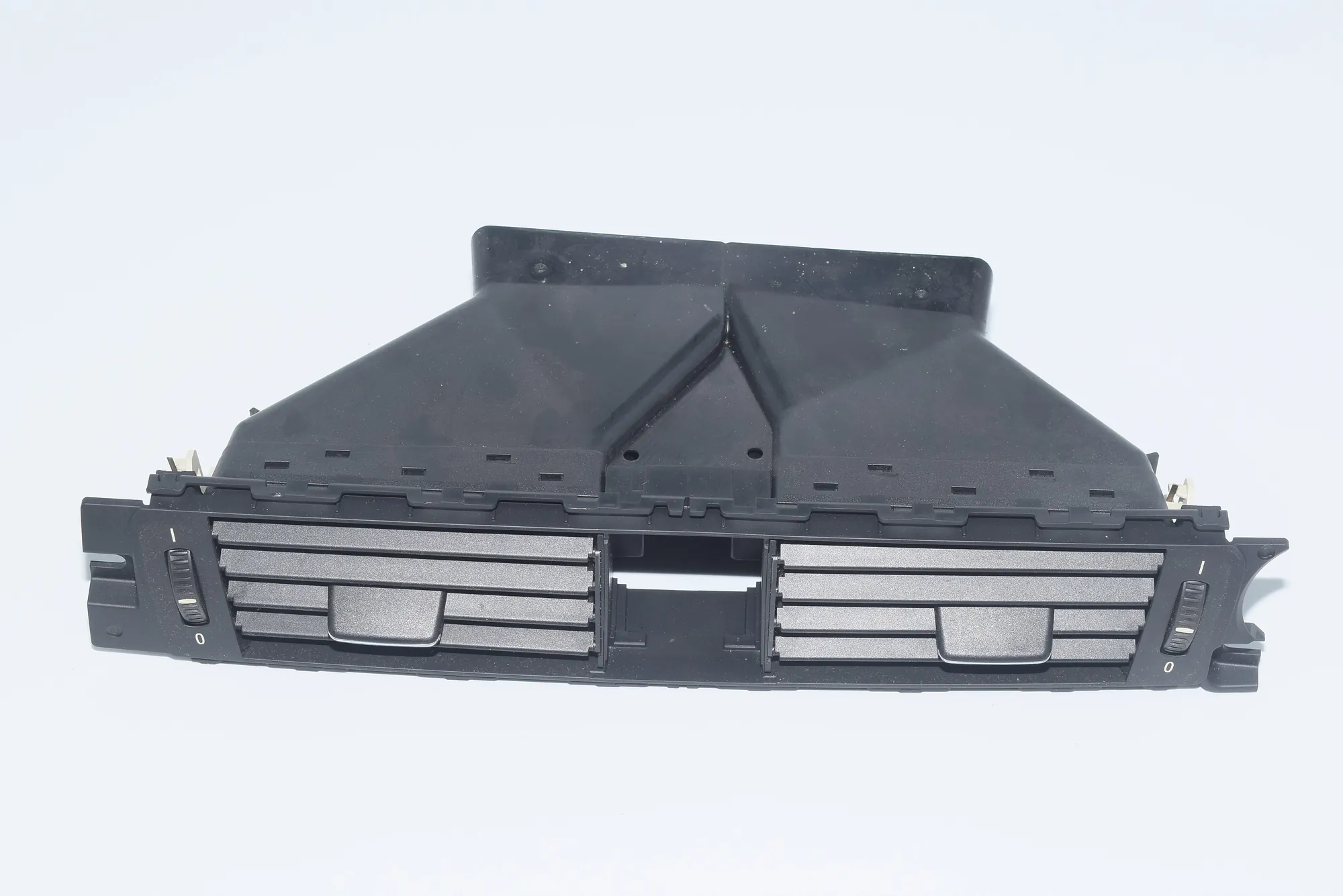 Dashboard Air Vents – OEM 9130469 · BMW 3 Coupe (E92) 320 d 2011 – 3