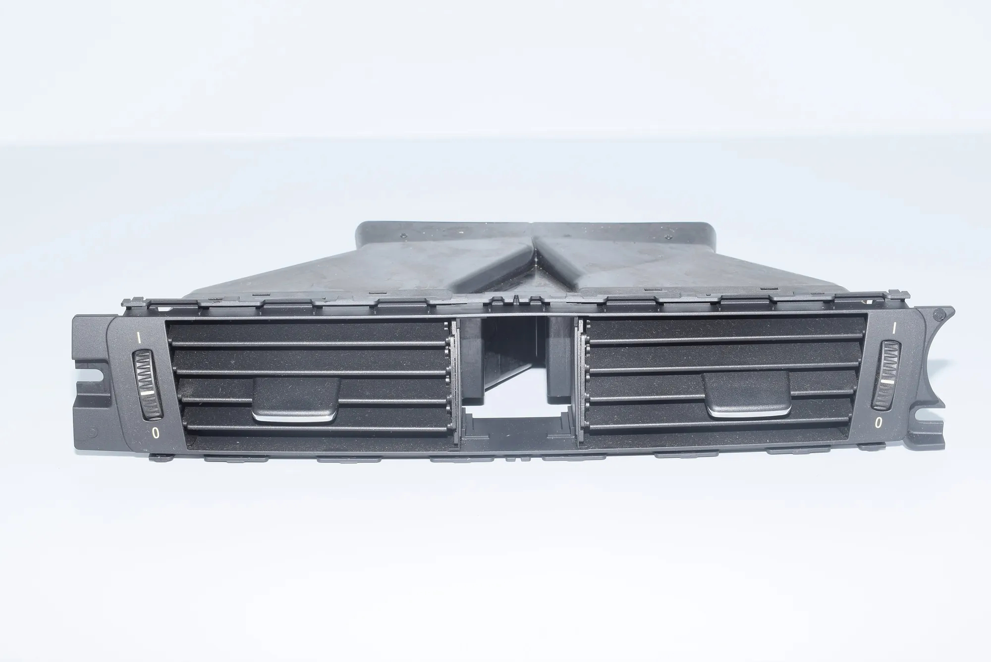 Dashboard Air Vents – OEM 9130469 · BMW 3 Coupe (E92) 320 d 2011