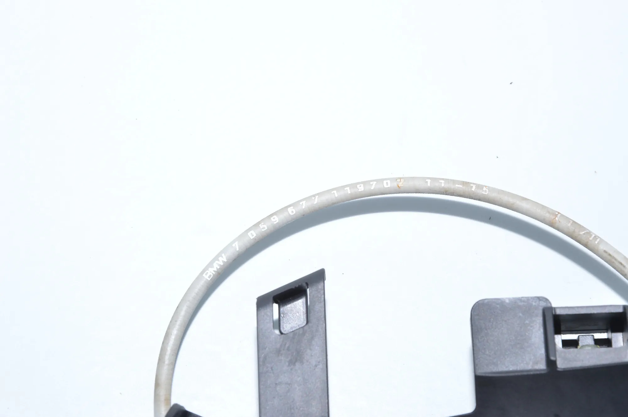 Front Left Door Interior Handle Frame – OEM 7059677 · BMW 1 Coupe (E82) 123 d 2011 – 4