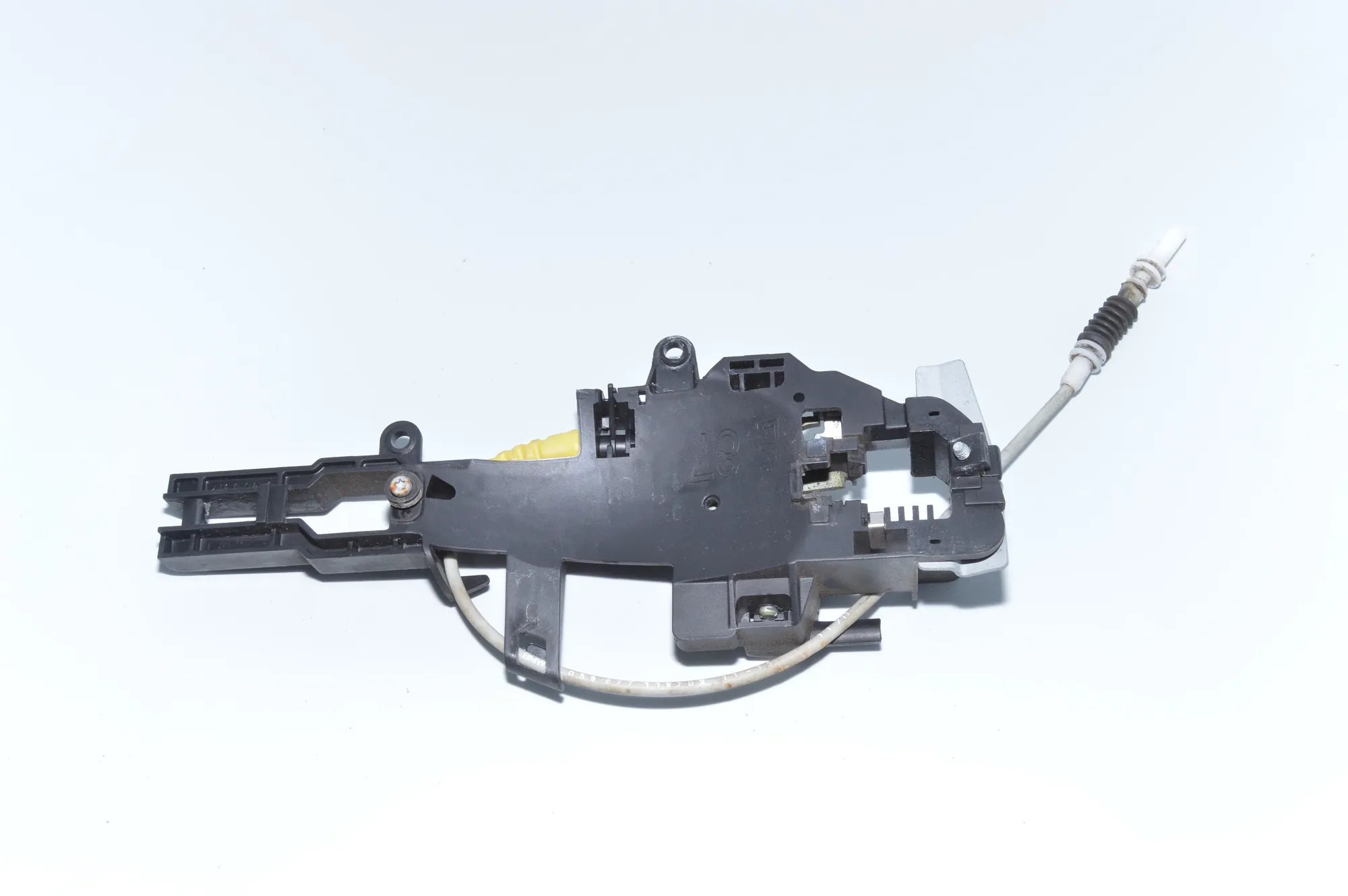 Front Right Door Interior Handle Frame – OEM 7059677 · BMW 1 Coupe (E82) 123 d 2011