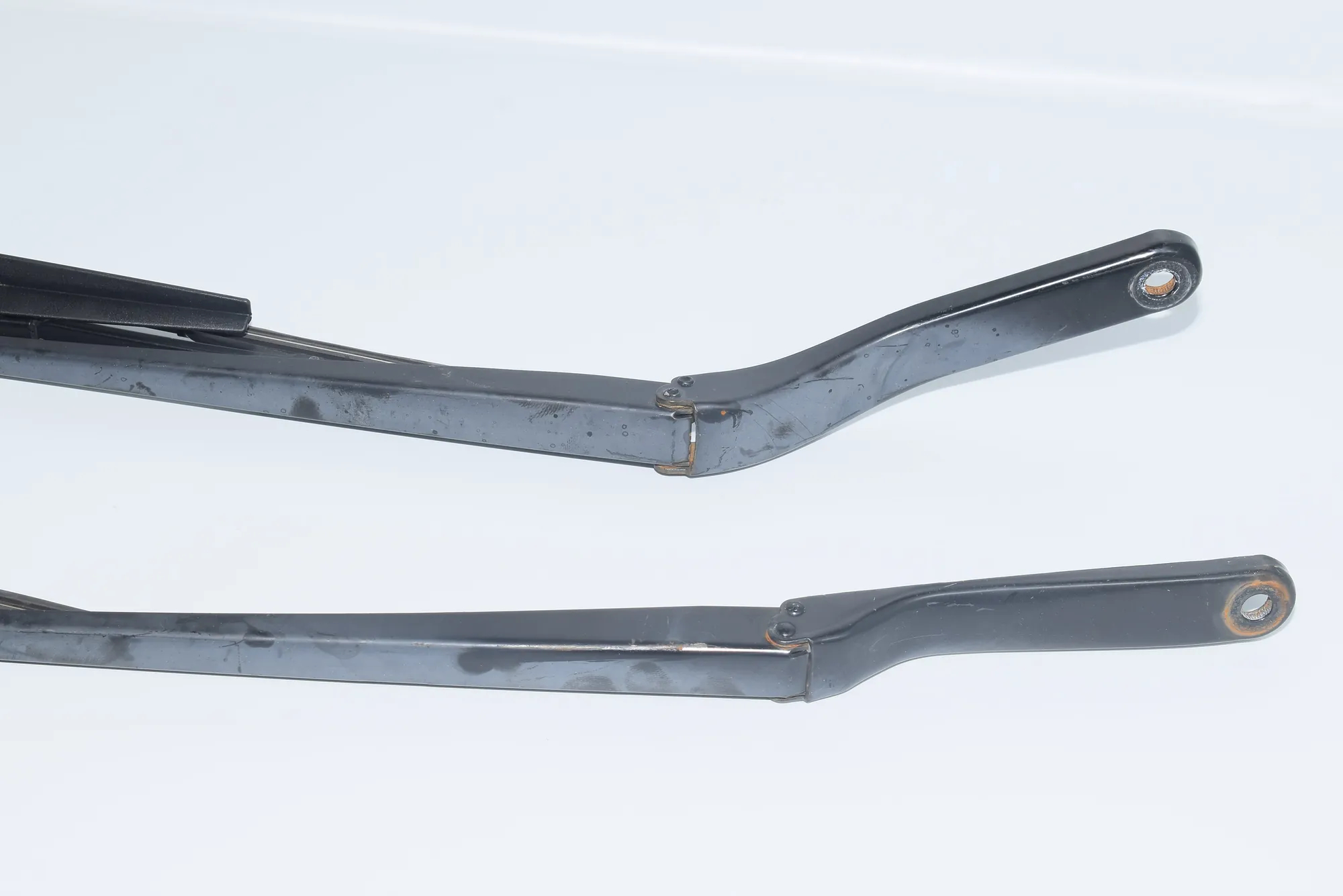 Front Wiper Arms – OEM 7132219 · BMW X5 (E53) 3.0 d 2005 – 4