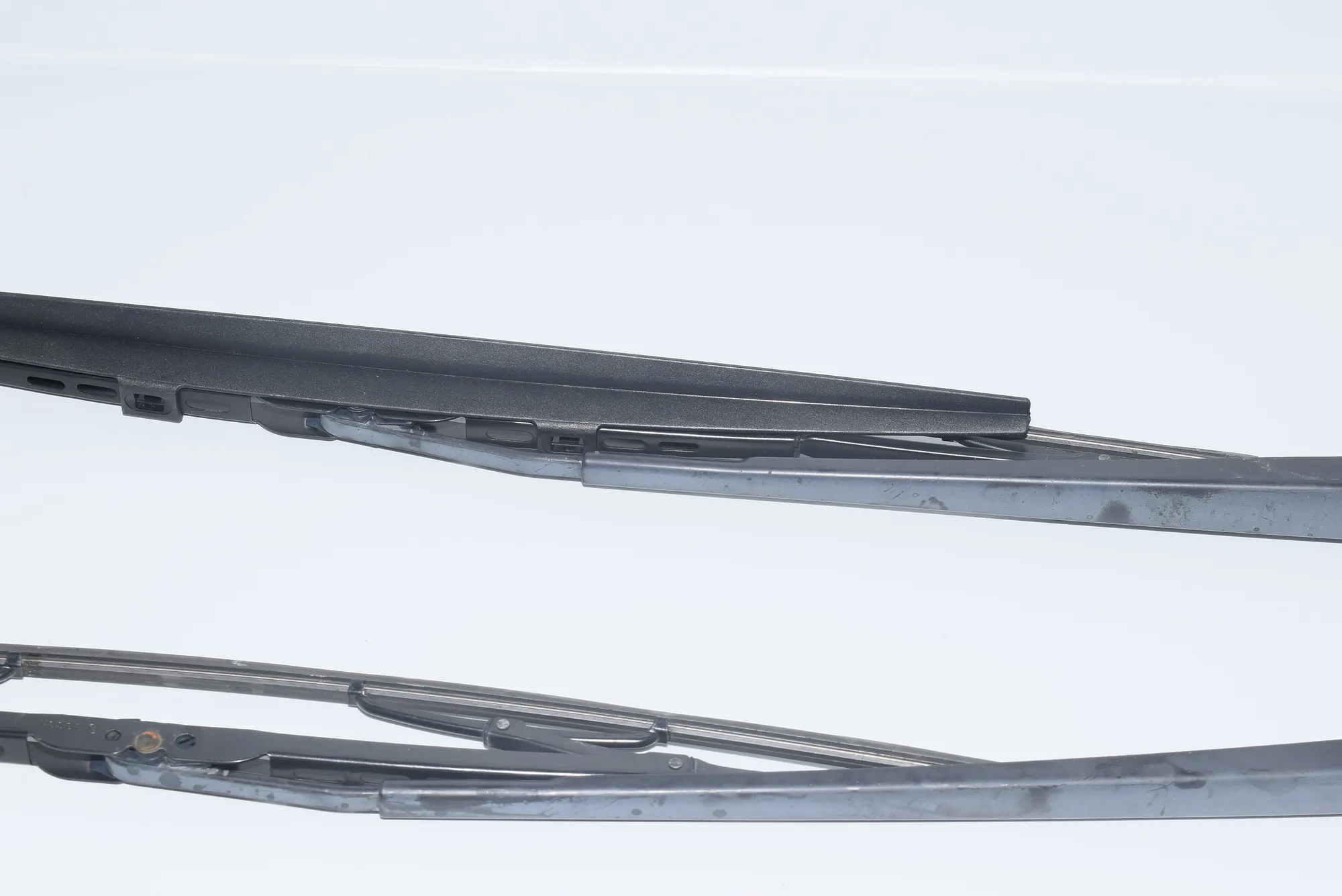 Front Wiper Arms – OEM 7132219 · BMW X5 (E53) 3.0 d 2005 – 5