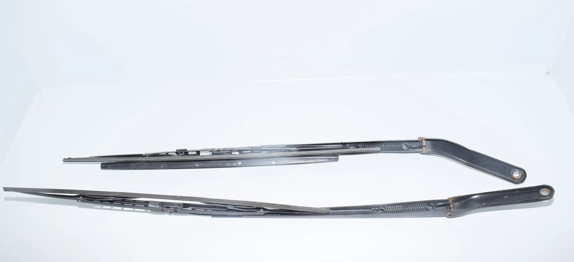 Front Wiper Arms – OEM 7132219 · BMW X5 (E53) 3.0 d 2005 – 2