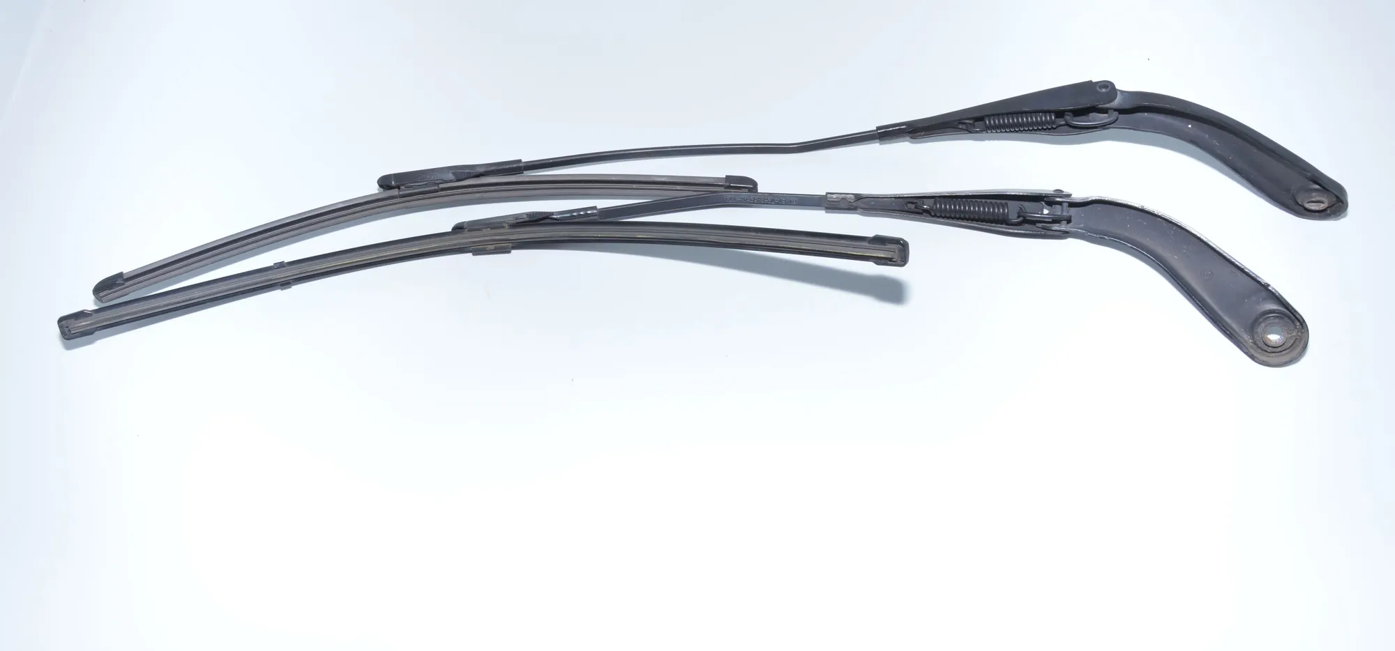 Front Wiper Arms – OEM 7260482 · BMW 3 (F30, F80) 320 d 2012 – 2