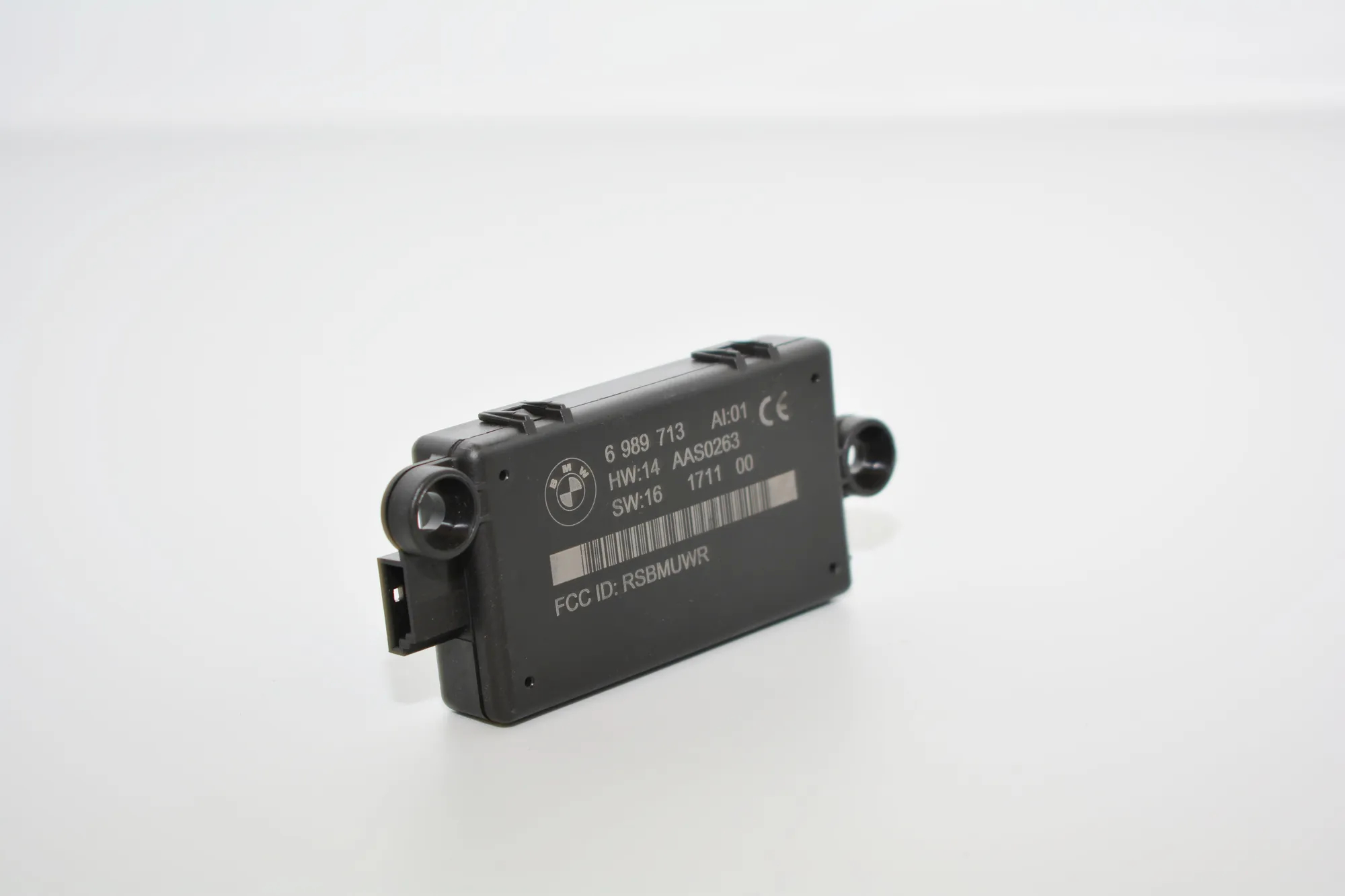 Other Control Units – OEM 6950525 · BMW 3 Cabrio (E93) 330 d 2011