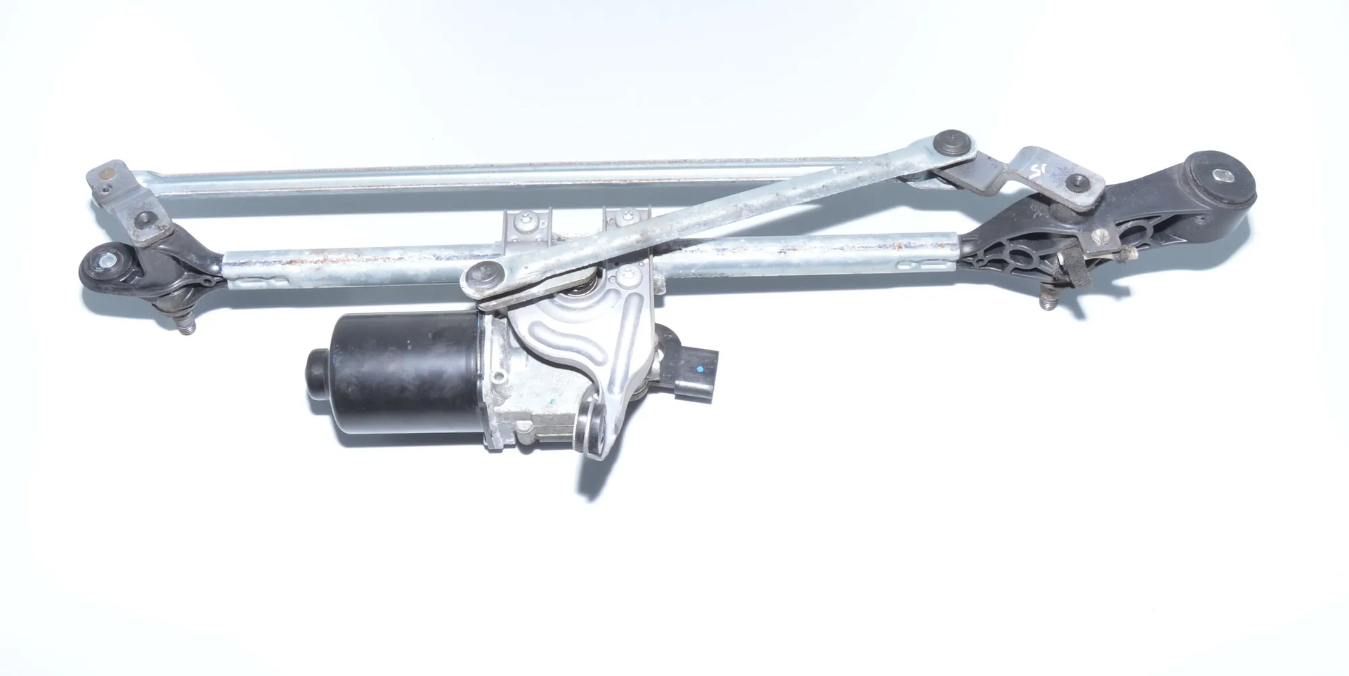 Front Windshield Wiper Mechanism – OEM 7267504 · BMW 3 (F30, F80) 320 d 2012 – 2