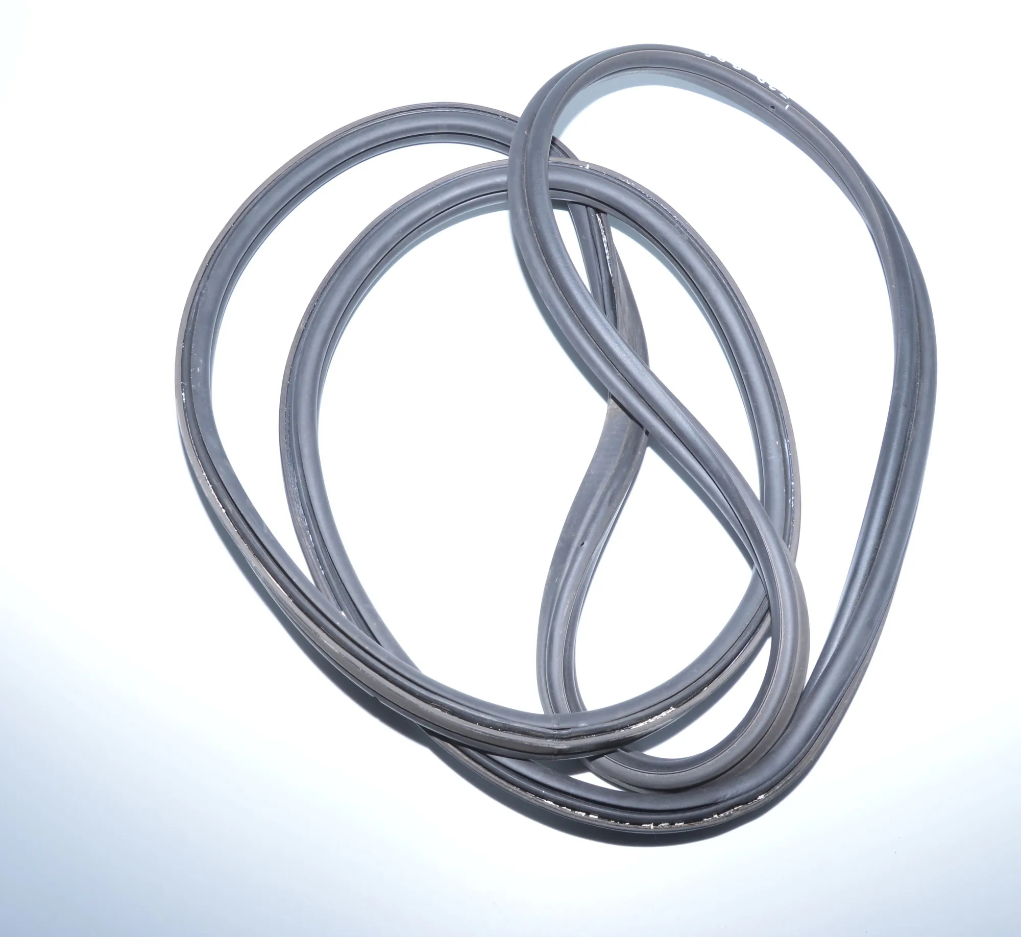 Tailgate Rubber Seal – OEM 4897689 · BMW 3 (F30, F80) 320 d 2012 – 2