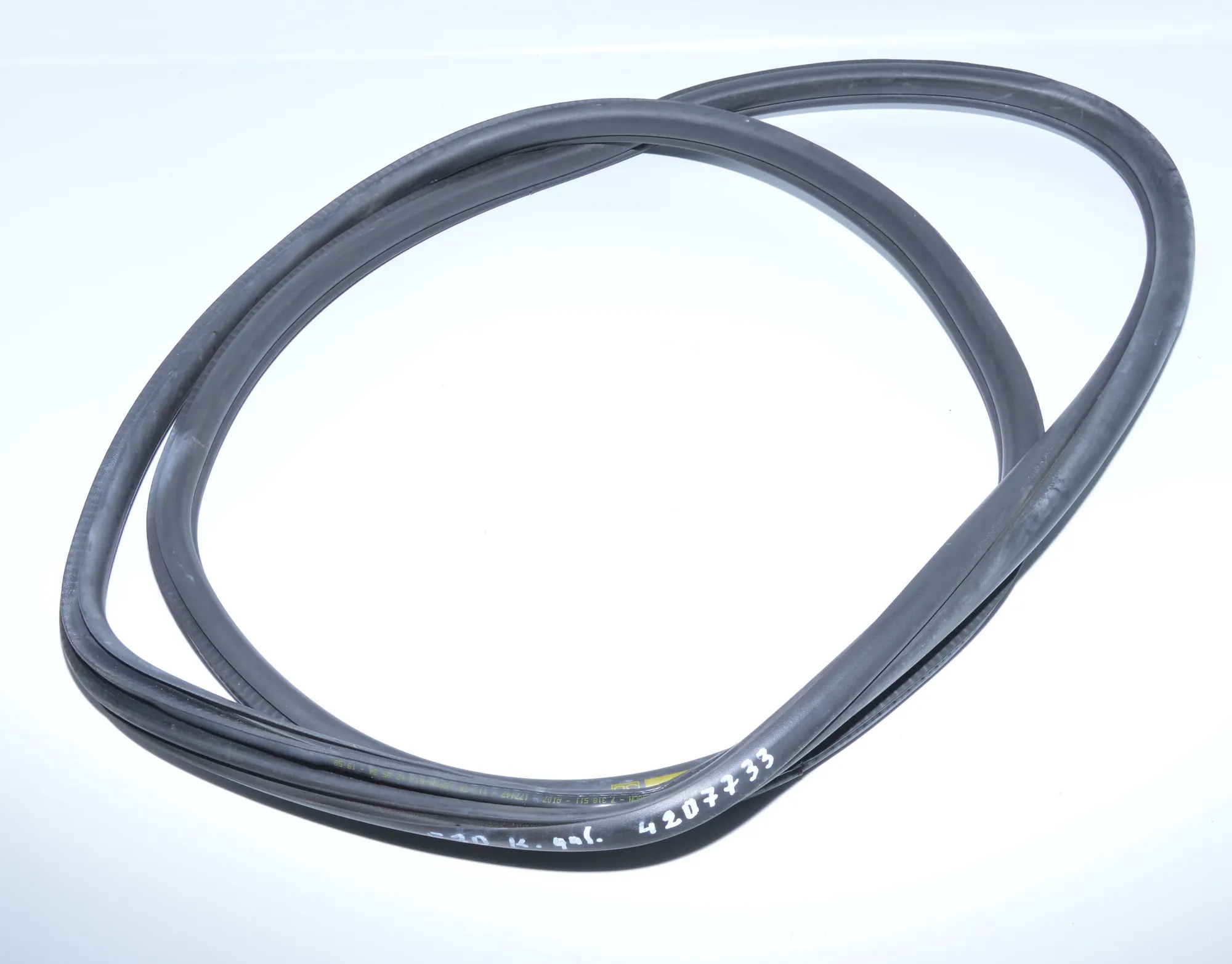 Rear Left Door Seal Rubber – OEM 7258311 · BMW 3 (F30, F80) 320 d 2012 – 4