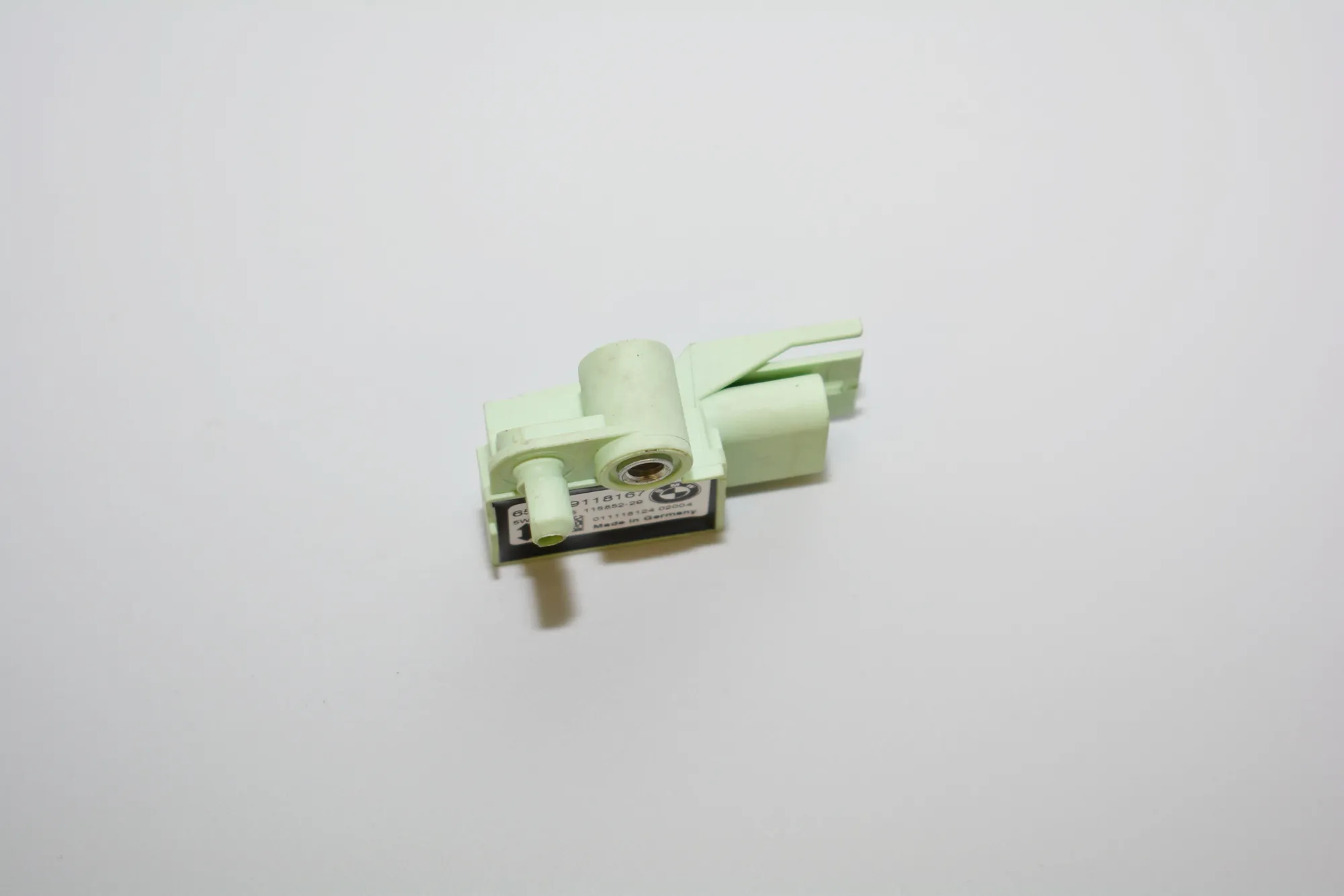 Left Side Impact Sensor – OEM 9118168 · BMW 3 Cabrio (E93) 330 d 2011