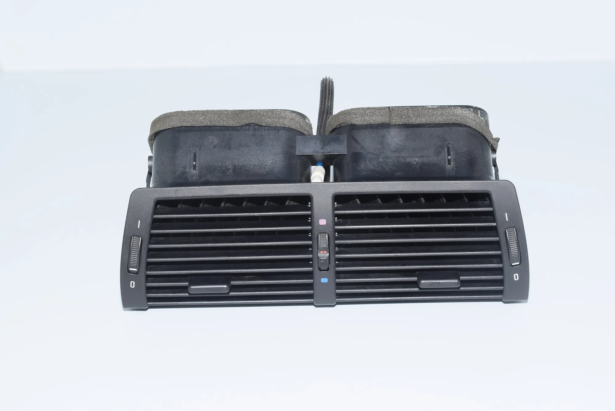 Dashboard Air Vents – OEM 8402221 · BMW X5 (E53) 3.0 d 2005