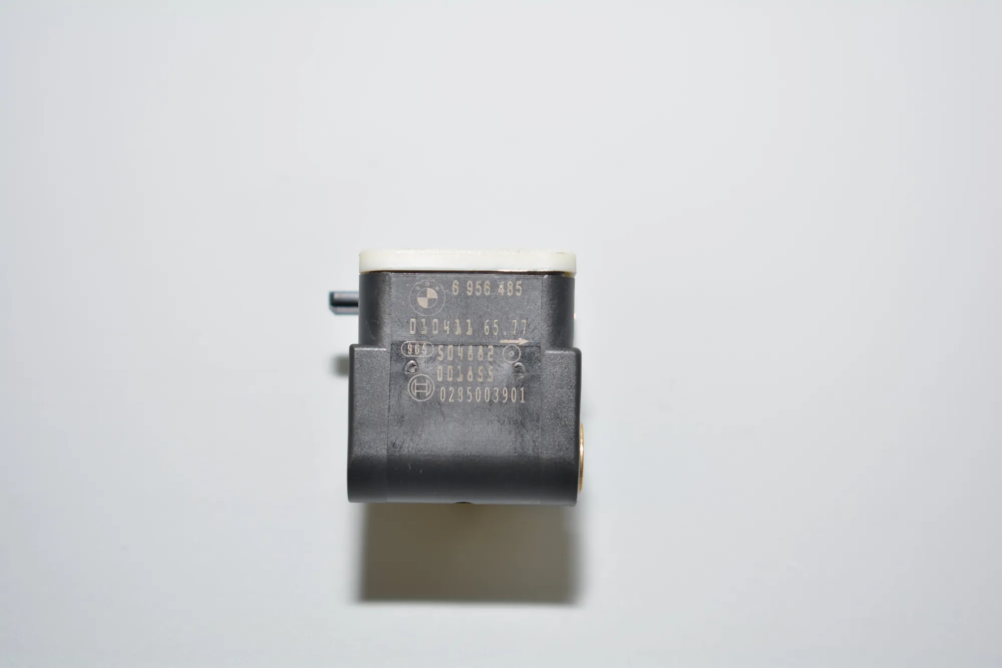 Front Right Impact Sensor – OEM 6956485 · BMW 3 Cabrio (E93) 330 d 2011 – 4