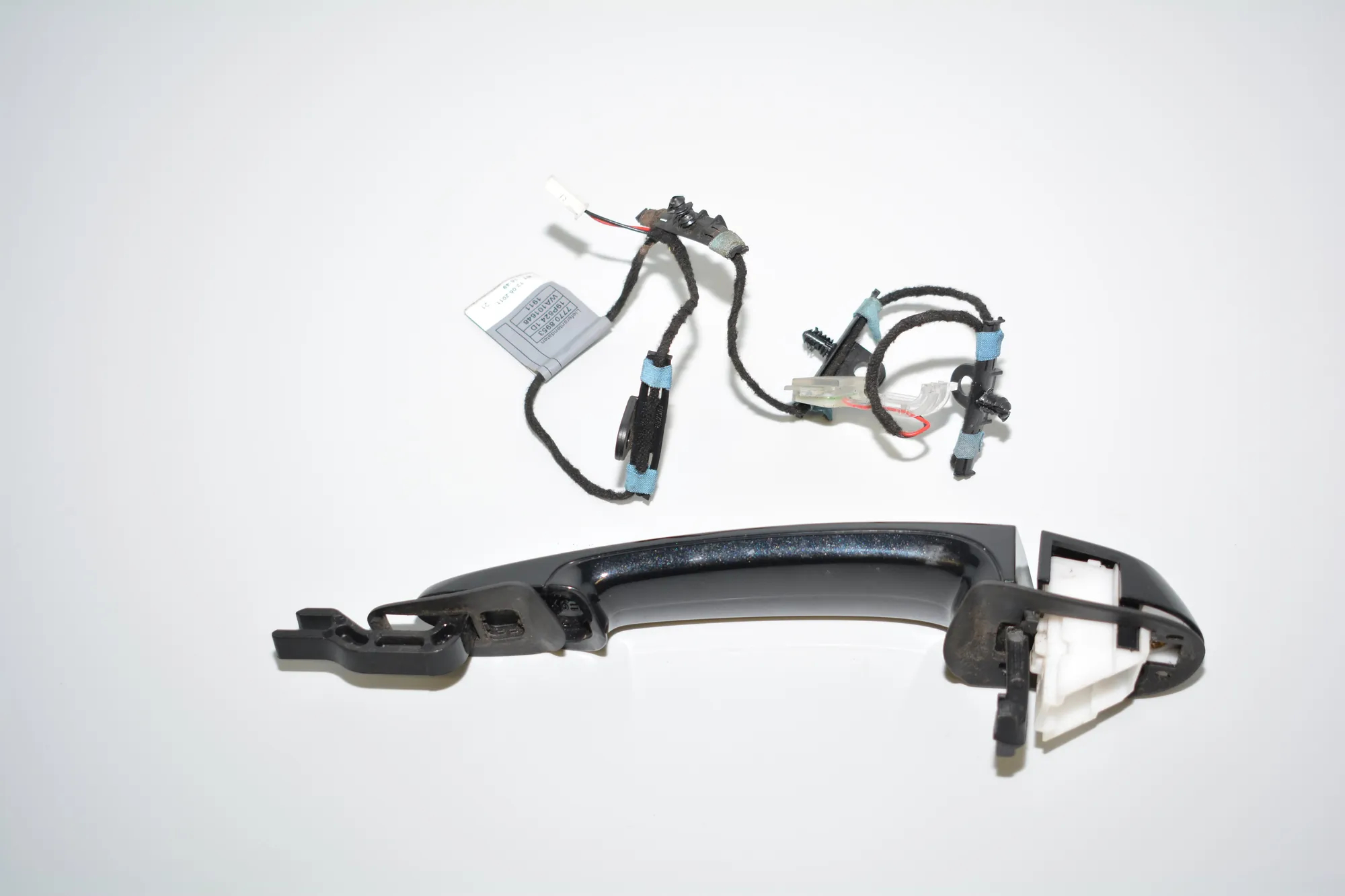 Front Left Door Exterior Handle – OEM 7163511 · BMW 3 Cabrio (E93) 330 d 2011 – 3
