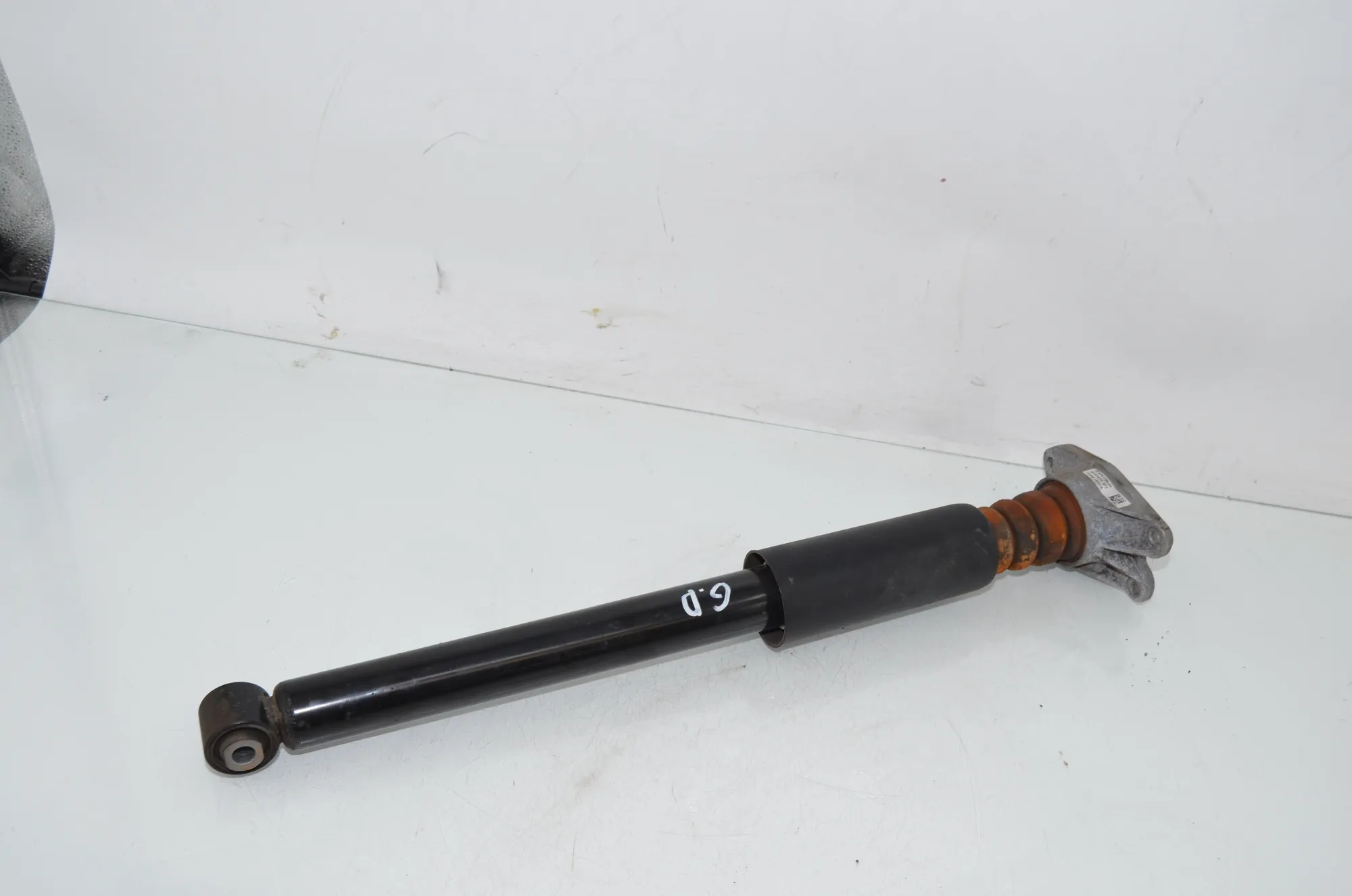 Rear Right Shock Absorber – OEM 6886760 · BMW X1 (F48) sDrive 18 d 2019 – 2
