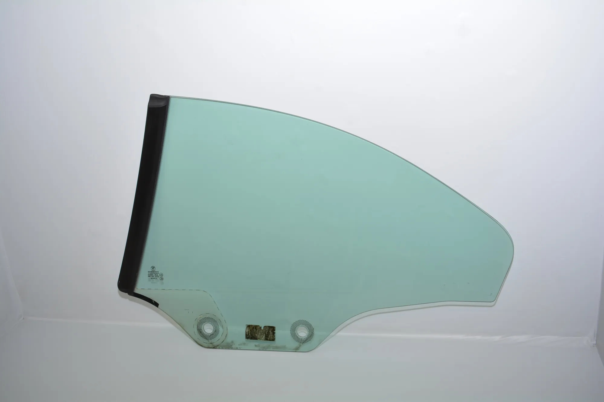 Rear Right Door Window – OEM 7128386 · BMW 3 Cabrio (E93) 330 d 2011