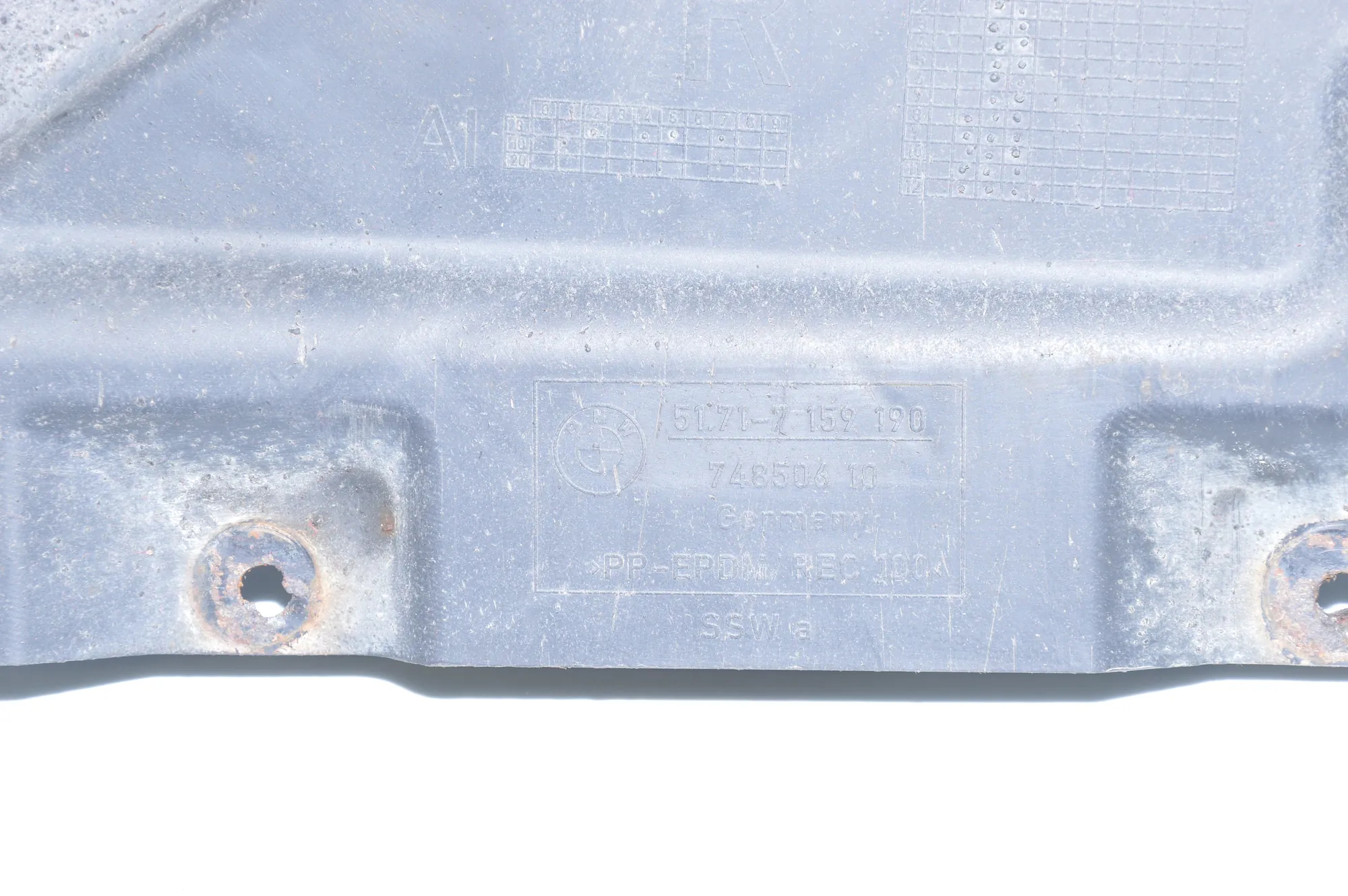 Front Right Arch Liner Rear Part – OEM 7159190 · BMW 3 (E90) 325 xi 2007 – 3